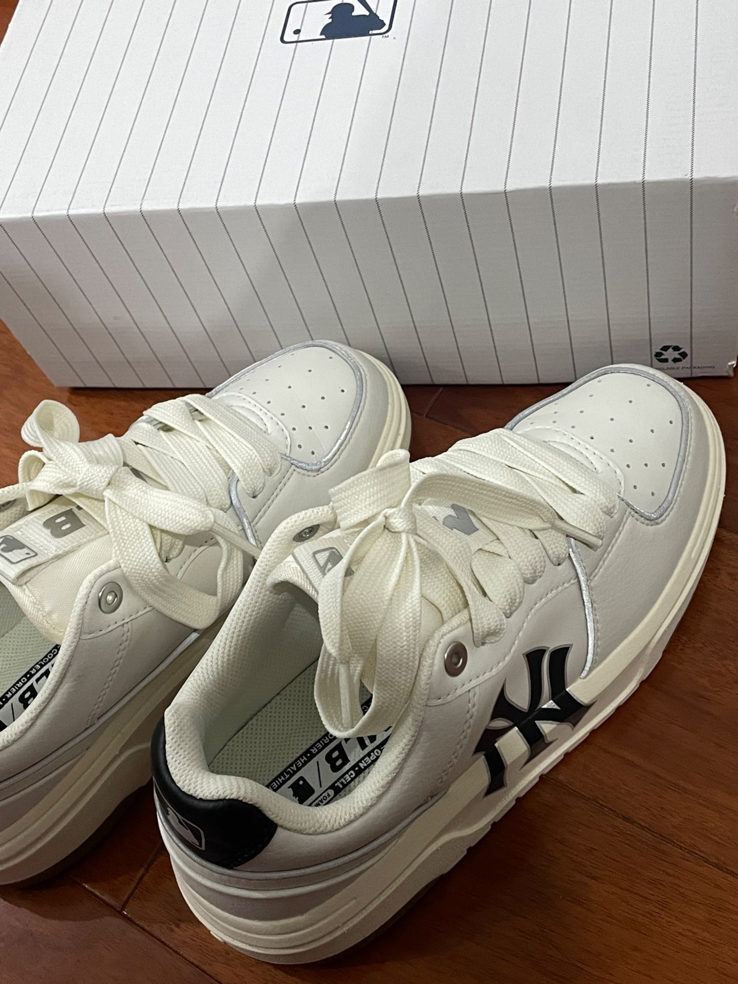 [MLB]Chunky Liner Basic/追跡付 MLB Chunky Liner Basic Dodgers 'White Navy' 3ASXCBO3N-07NYD
