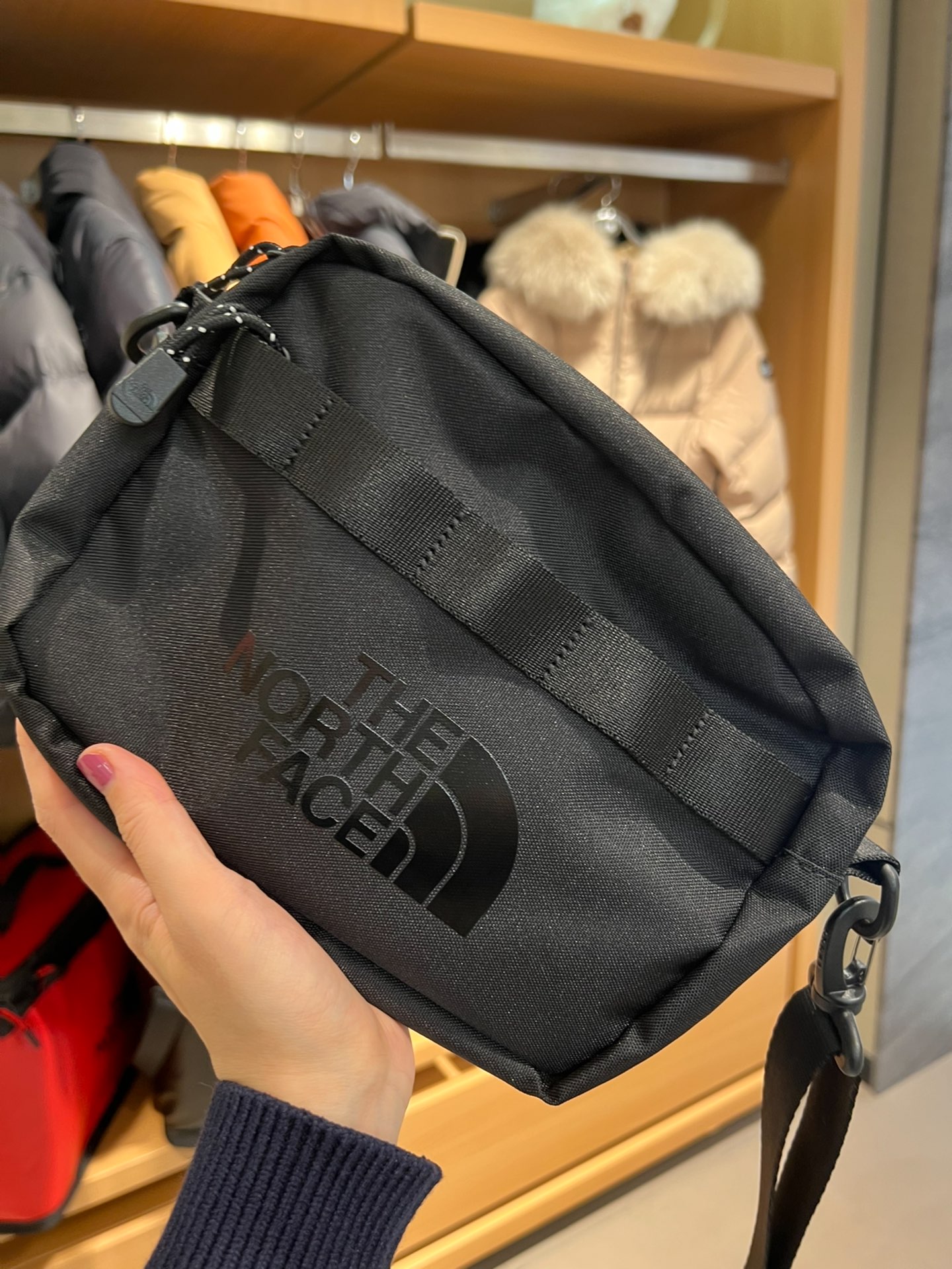 北面帆布单肩包 斜挎包,能装实用奥 而且好看呀