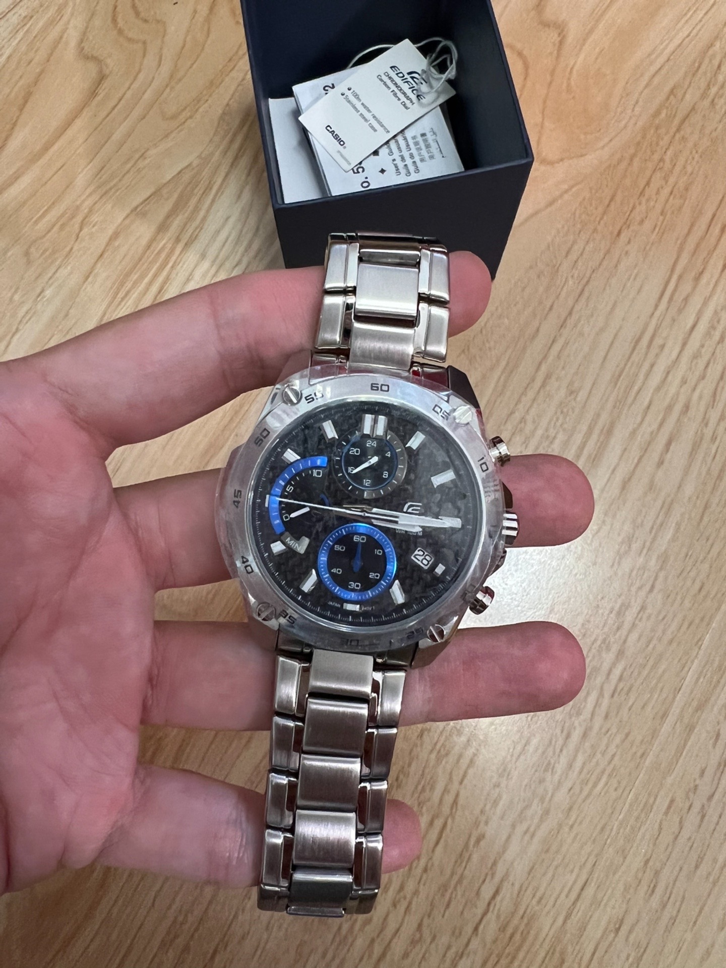 钢带的卡西欧很耐看