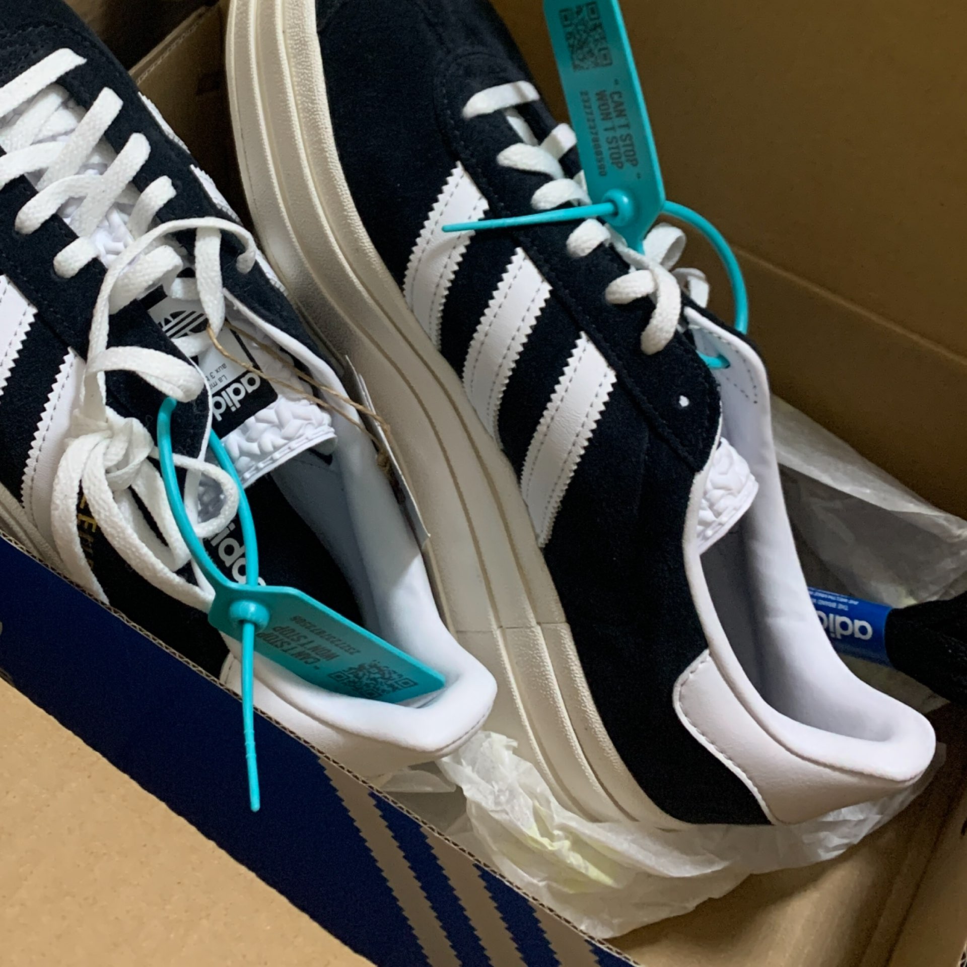 custom review-Adidas Originals Gazelle Bold Core Black White Women's