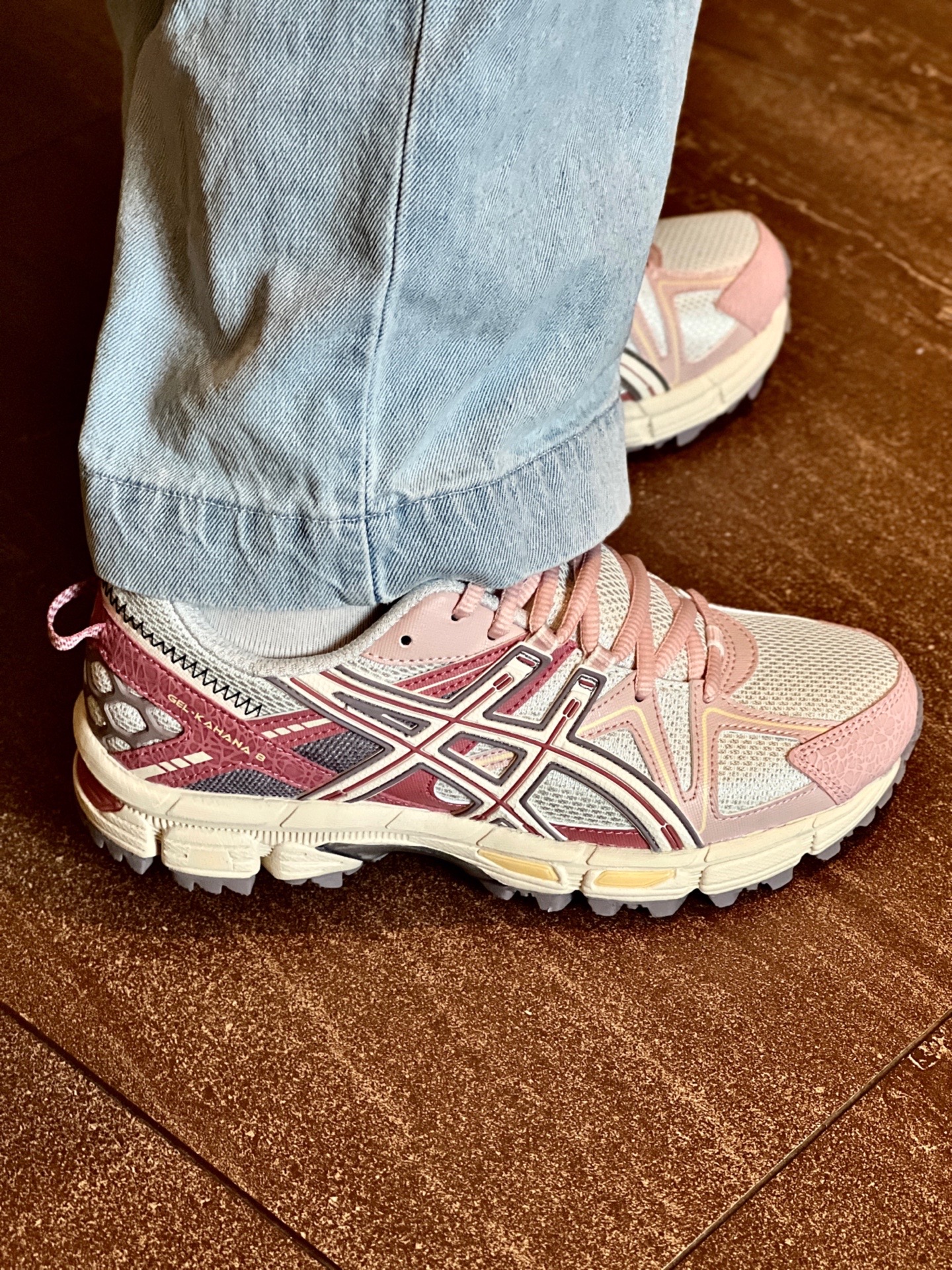 ★Asics★Gel-Kahana 8 White Pink★大人気★ 2a40595539ef41eb83ad97763d2052