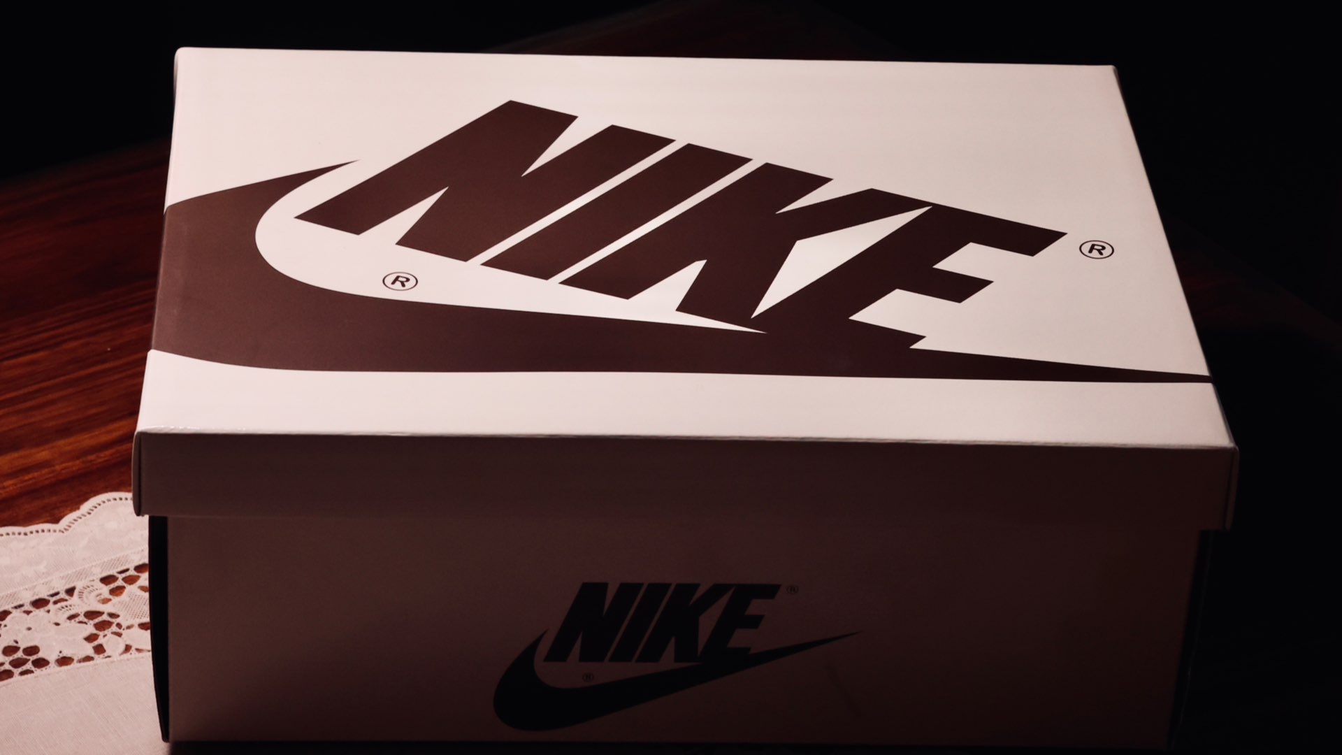 custom review-Jordan Travis Scott Jordan 1 Reverse Mocha
