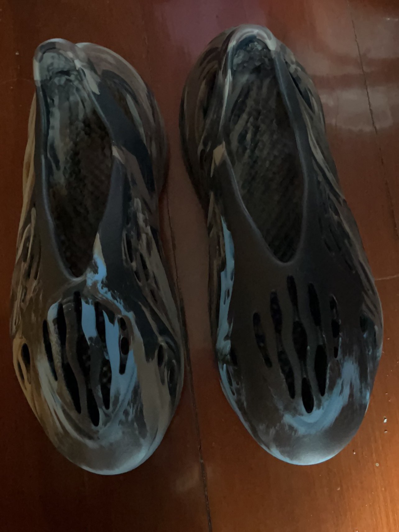 custom review-Adidas Originals Yeezy Foam Rnr Mx Cinder
