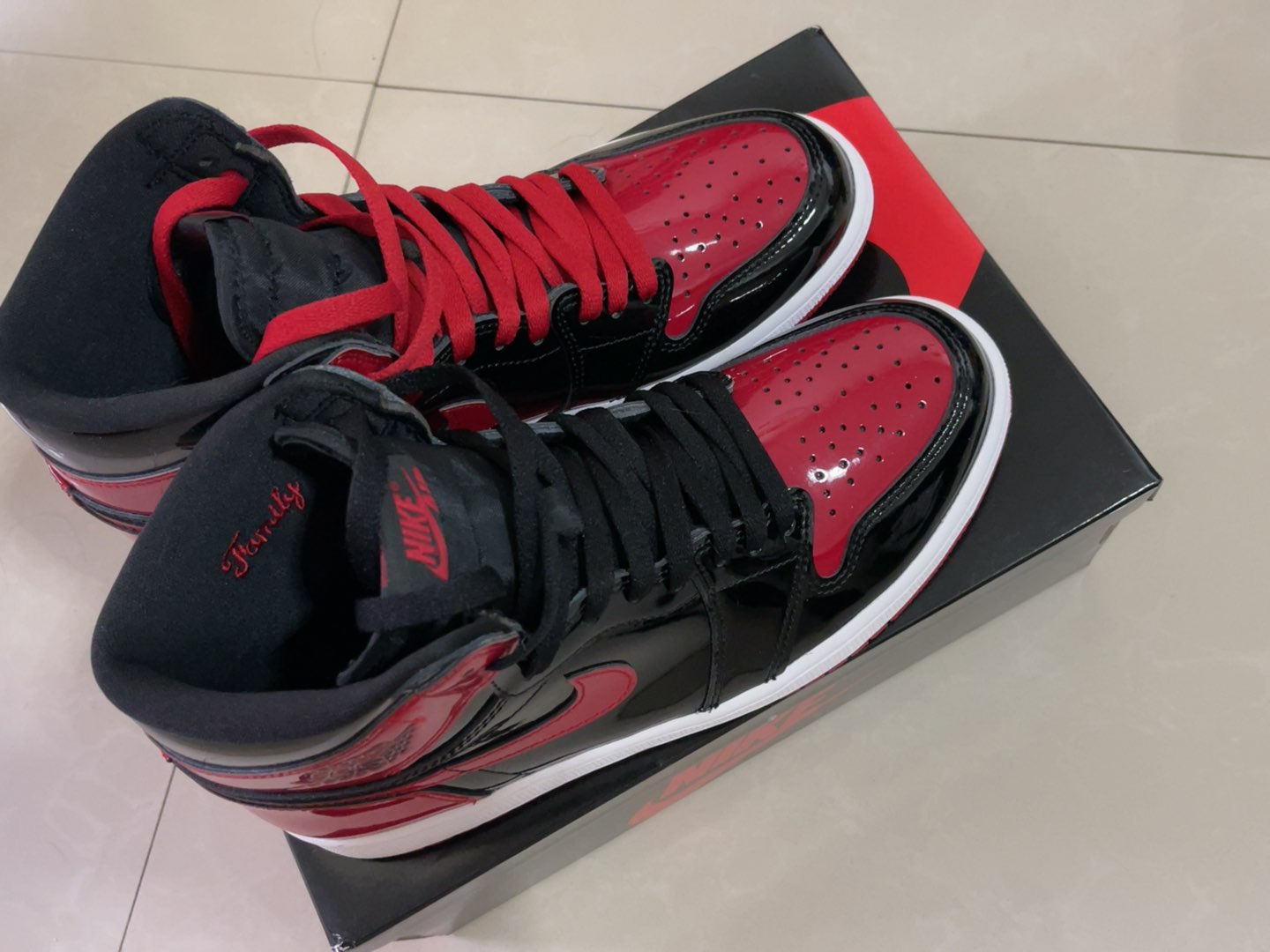 custom review-Jordan 1 Retro High OG Patent Bred