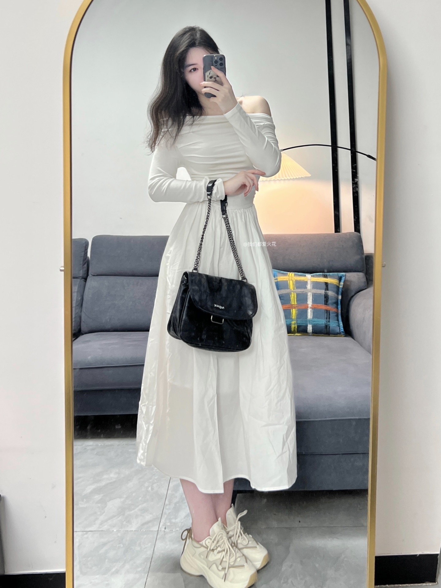 白77黑不会出错的白开水搭配|喜欢白色连衣裙07