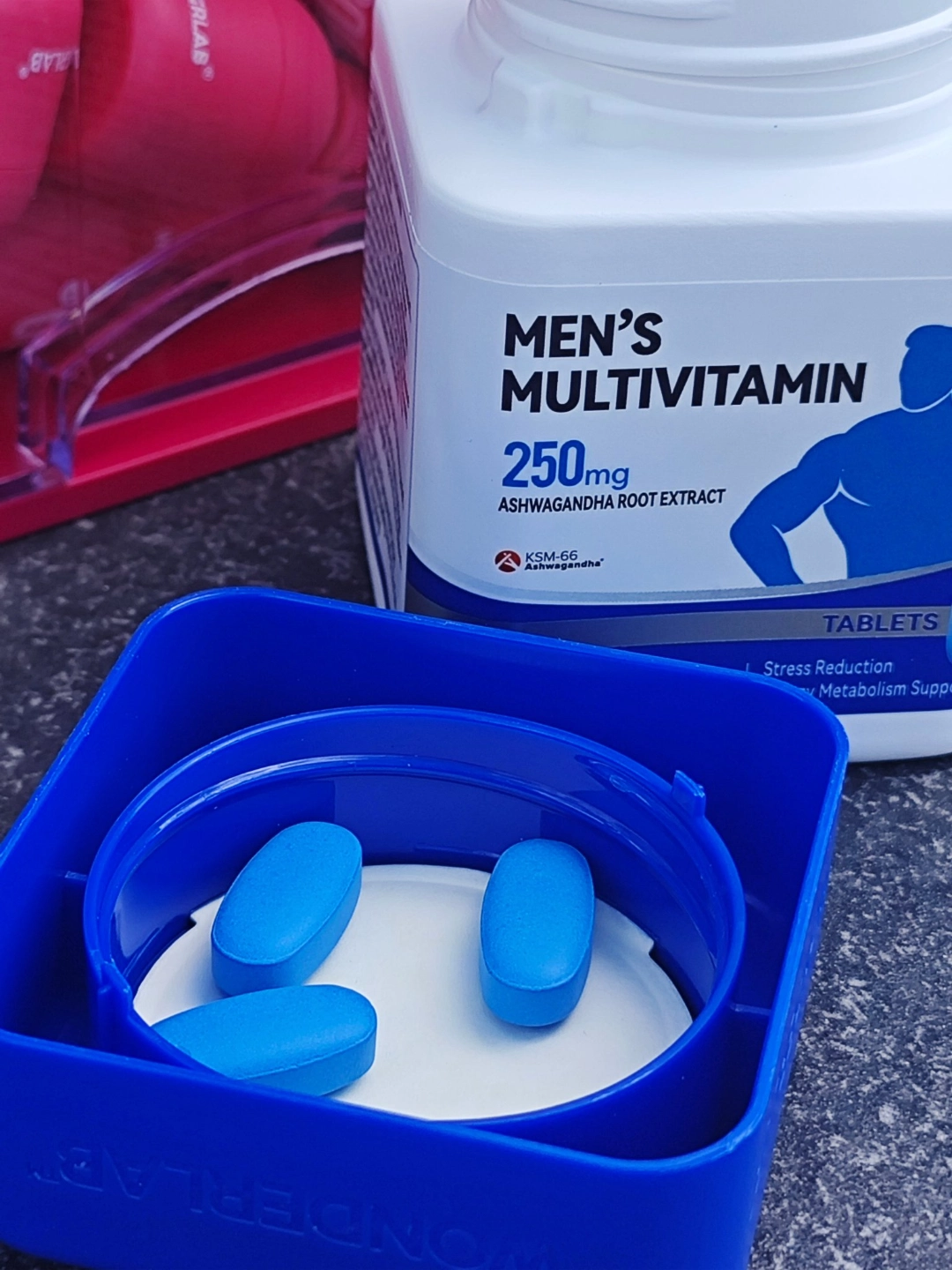 啊这,蓝色小药丸.