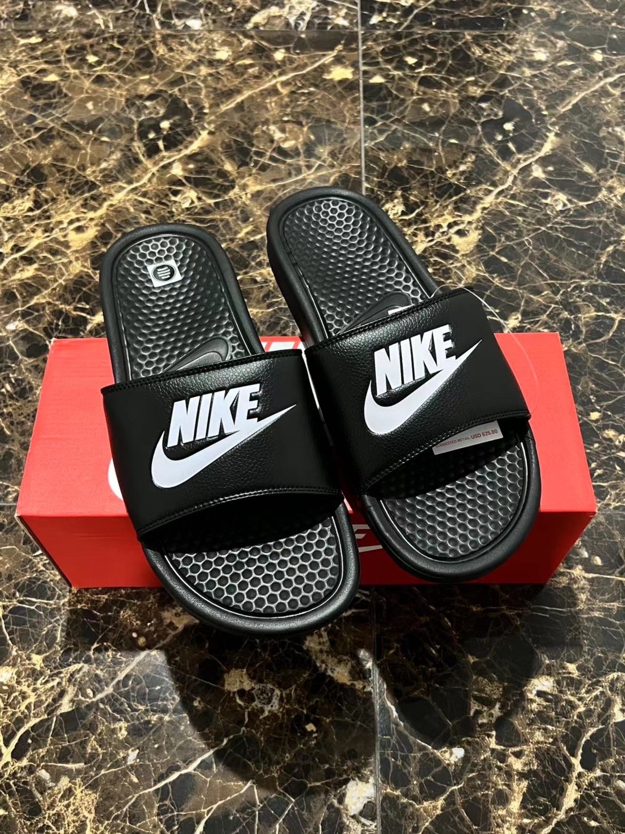 nike benassi jdl