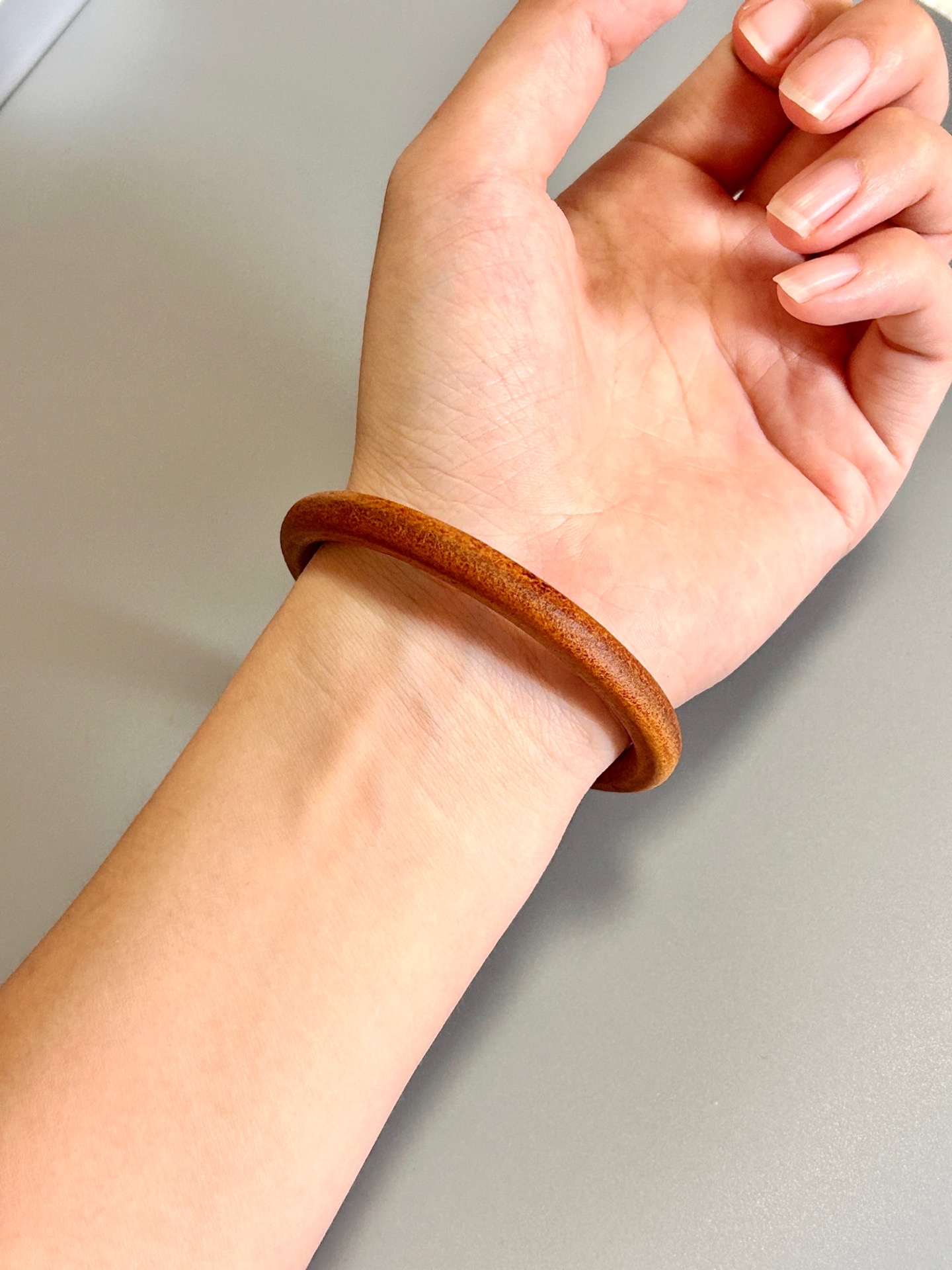 一生只戴一次的牛皮手环