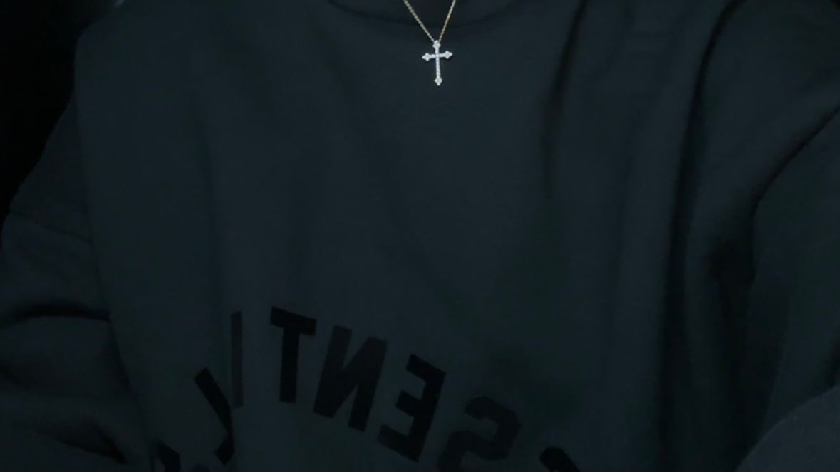 custom review-Fear Of God Essentials Arch Logo Hoodie