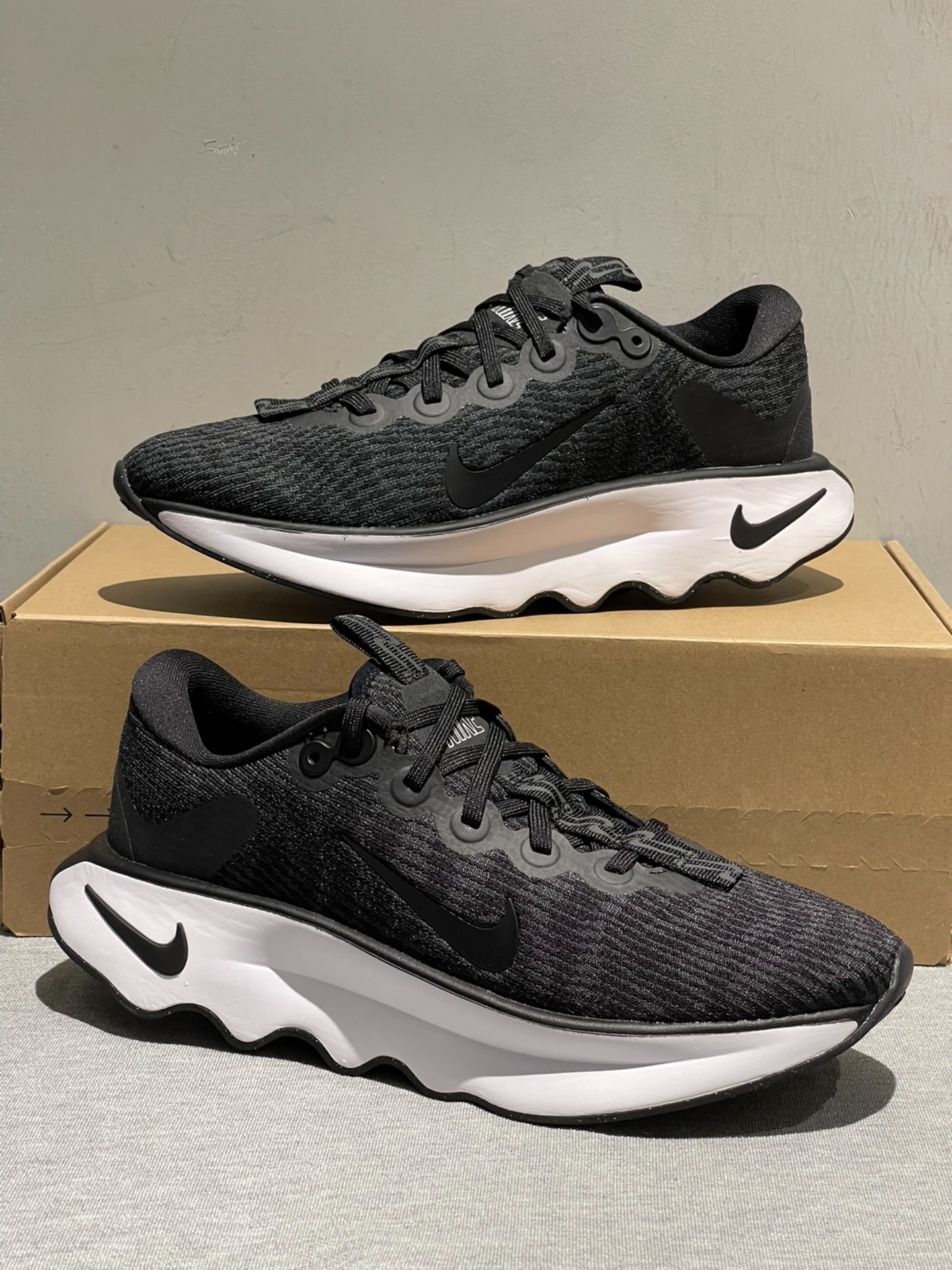 nike厚底 "波浪鞋"脚感软弹