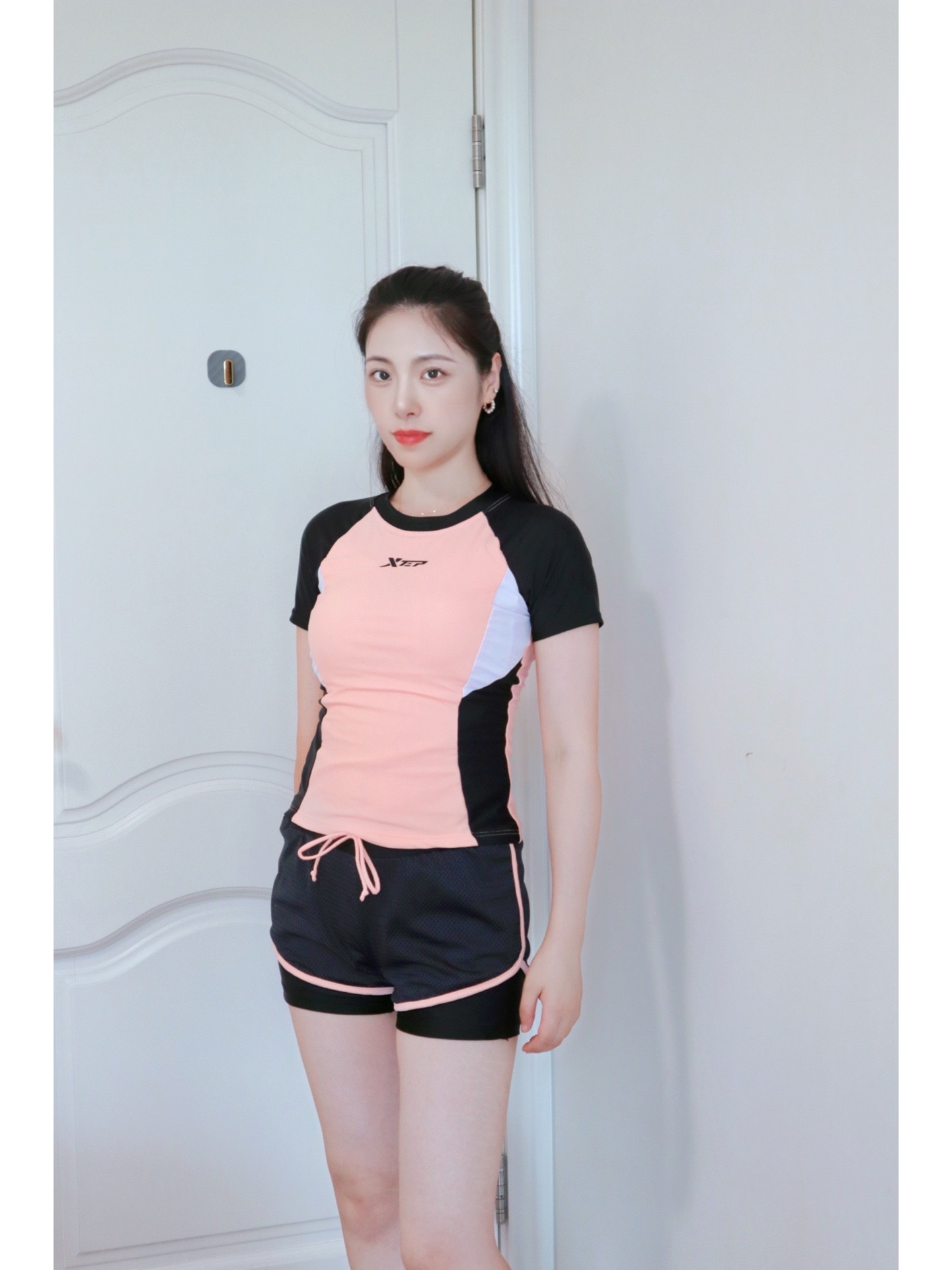 保守女生必入的夏日游泳穿搭