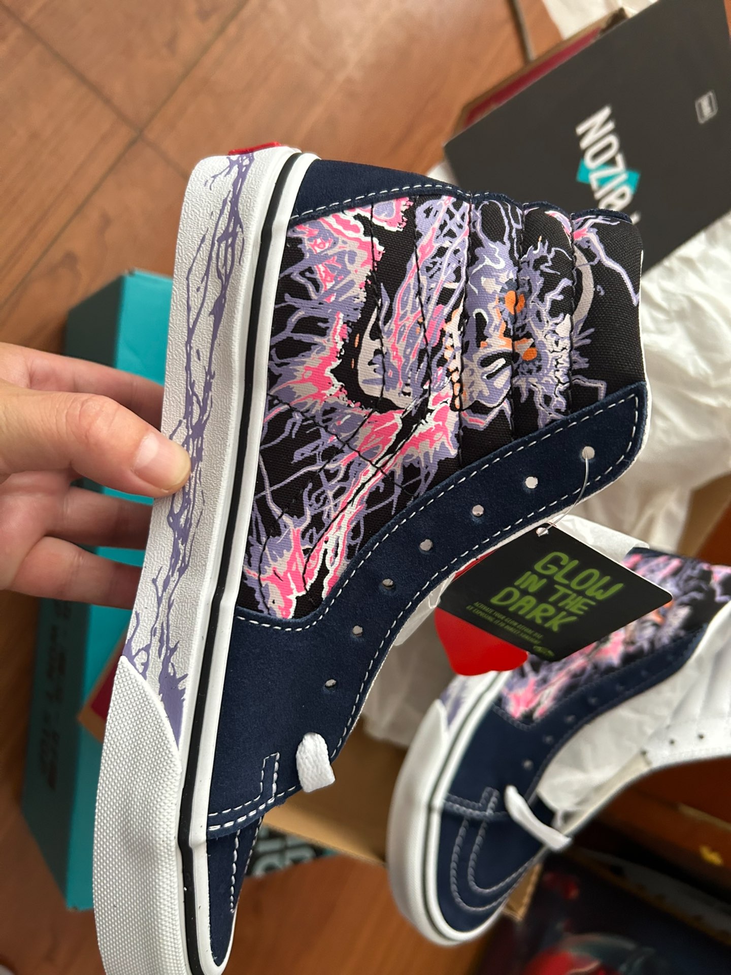 vans黑紫帅气骷髅头双拼高帮帆布鞋,太喜欢了,值得入手