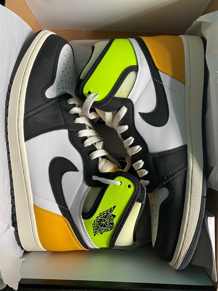 aj1 黄橙脚趾