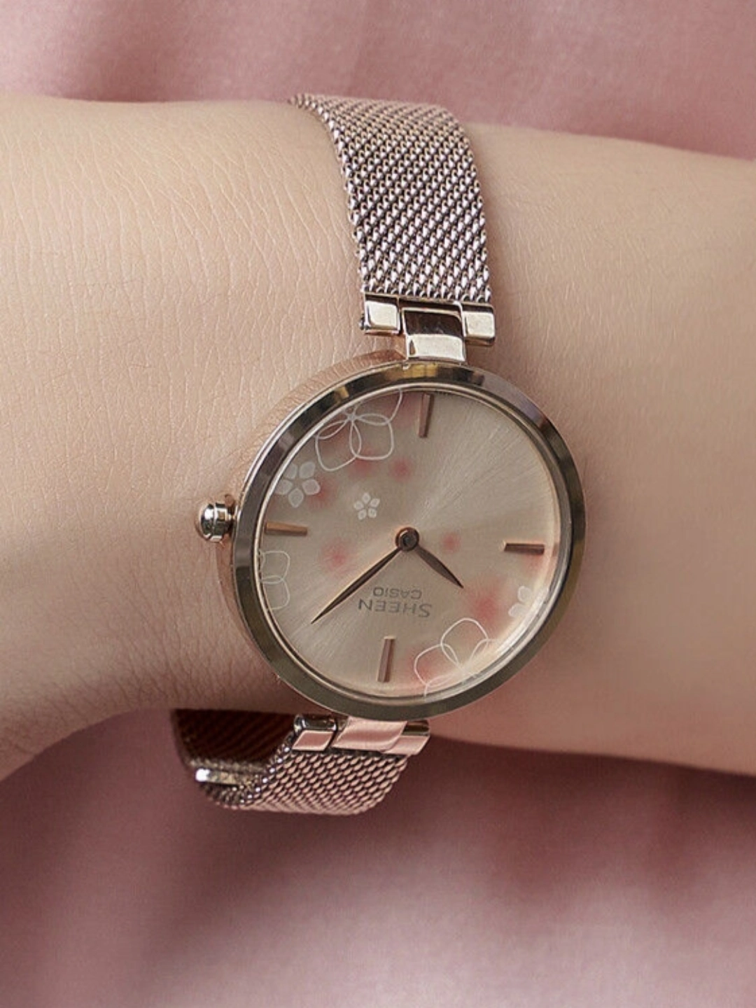 卡西欧手表女情人节礼物时尚简约小众石英腕表