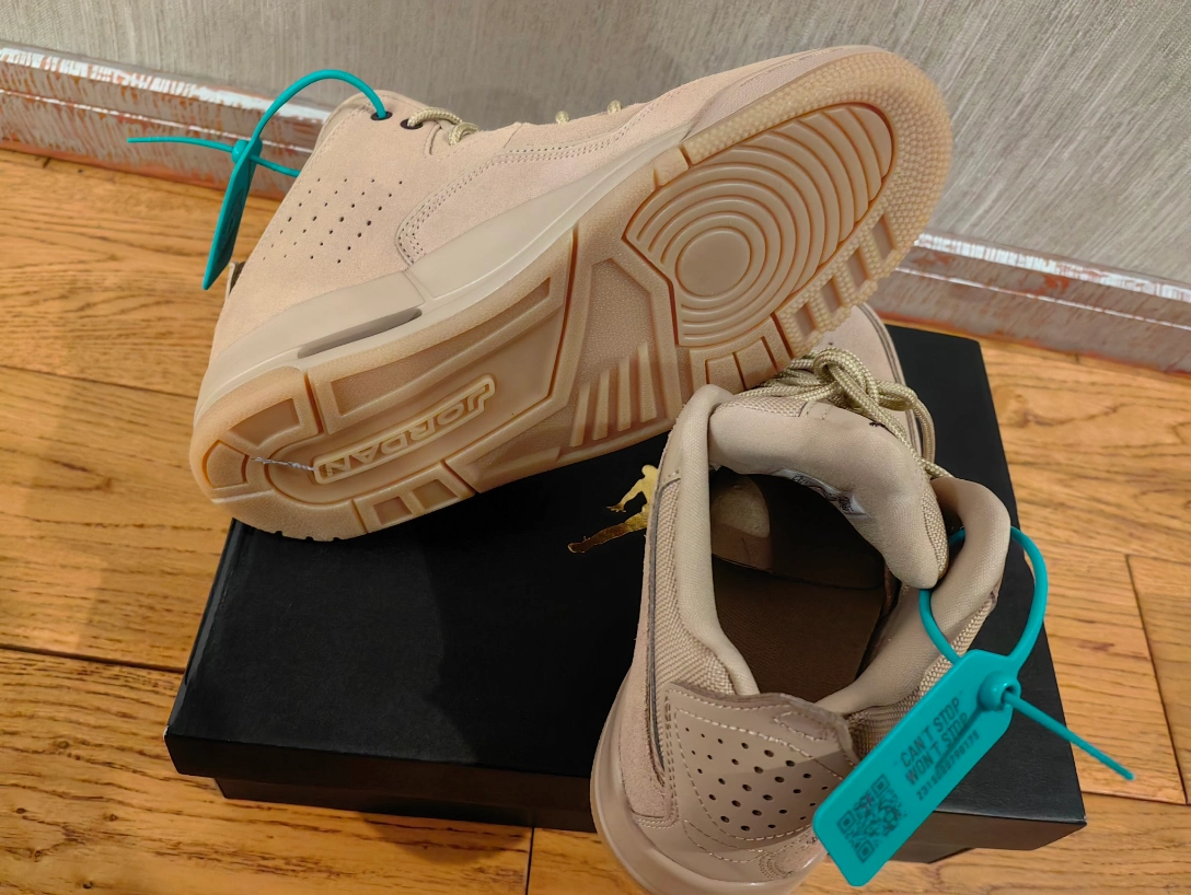 custom review-Jordan Courtside 23 Desert Gum