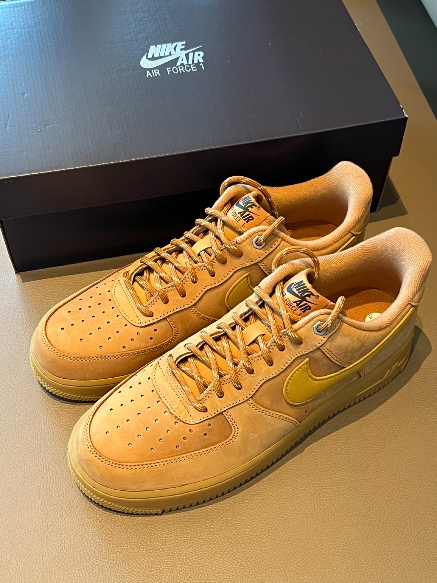 送料込み 追跡あり Nike Air Force 1 Low 07 LV8 \"Wheat Flax\" NEW NIKE Men's Air Force 1 HIGH 07 LV8 WB 