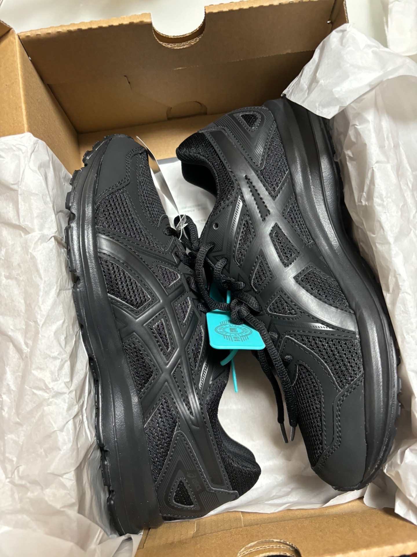 还是一天2万步的城市旅游 必须是首选 asics jog 100 2 入门级 专业