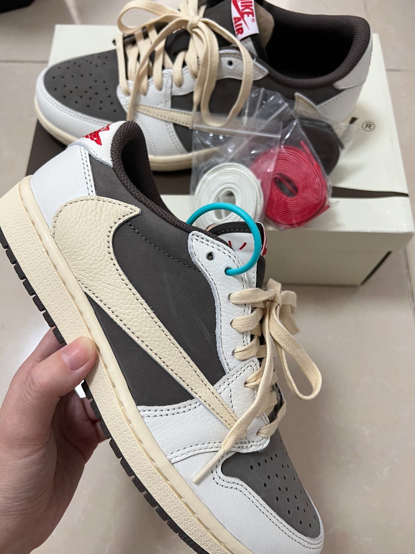 custom review-Jordan Travis Scott Jordan 1 Reverse Mocha