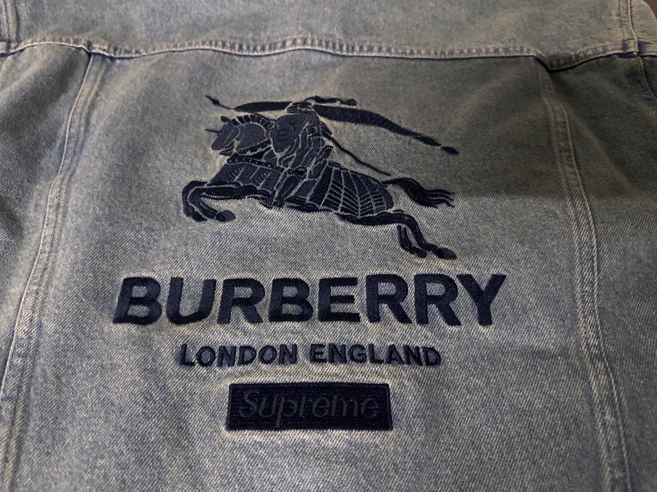 Купить копии брендовых сумок-burberrysupreme [Росс