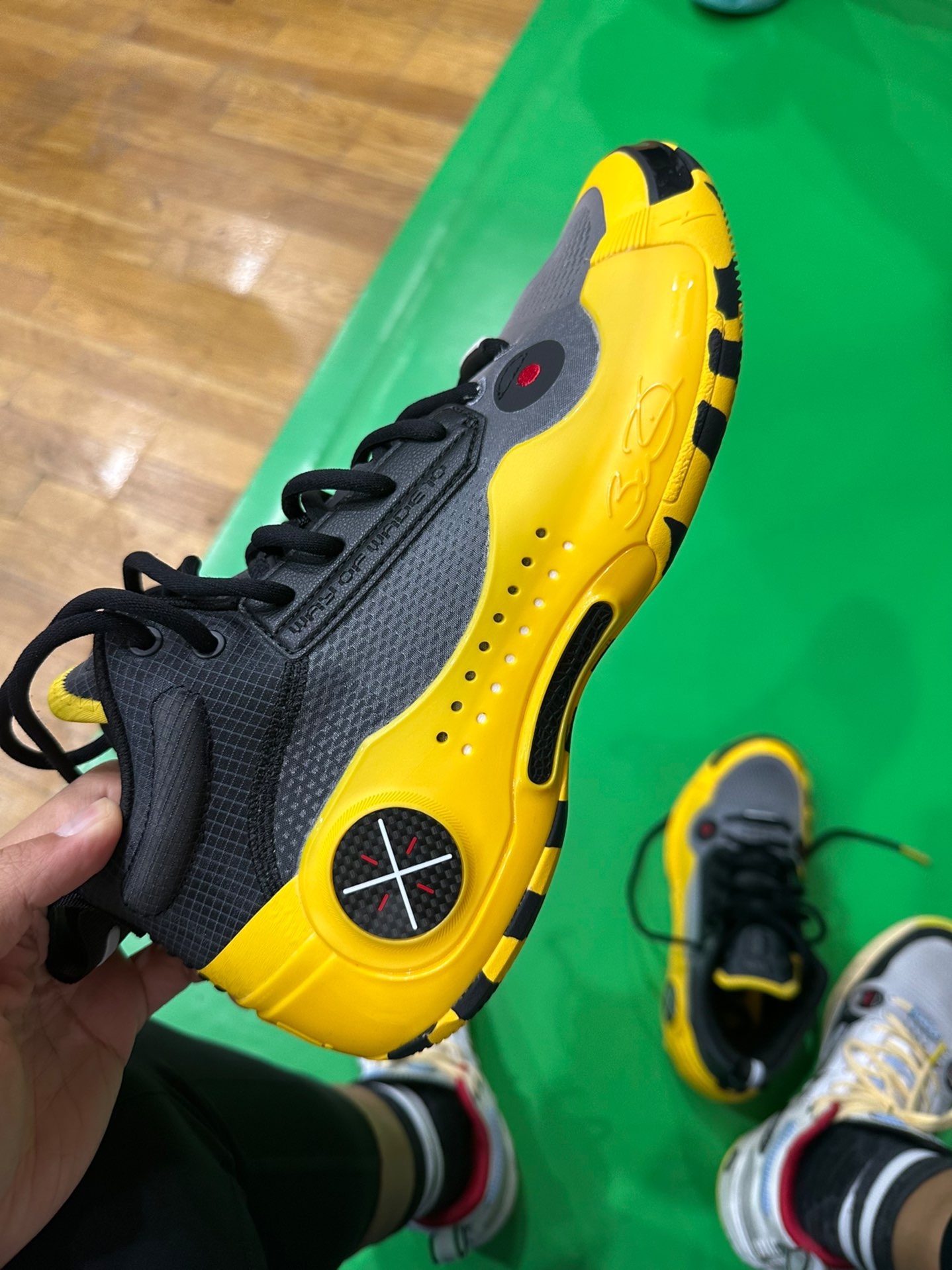 custom review-LINING Way Of Wade 10 - Caution
