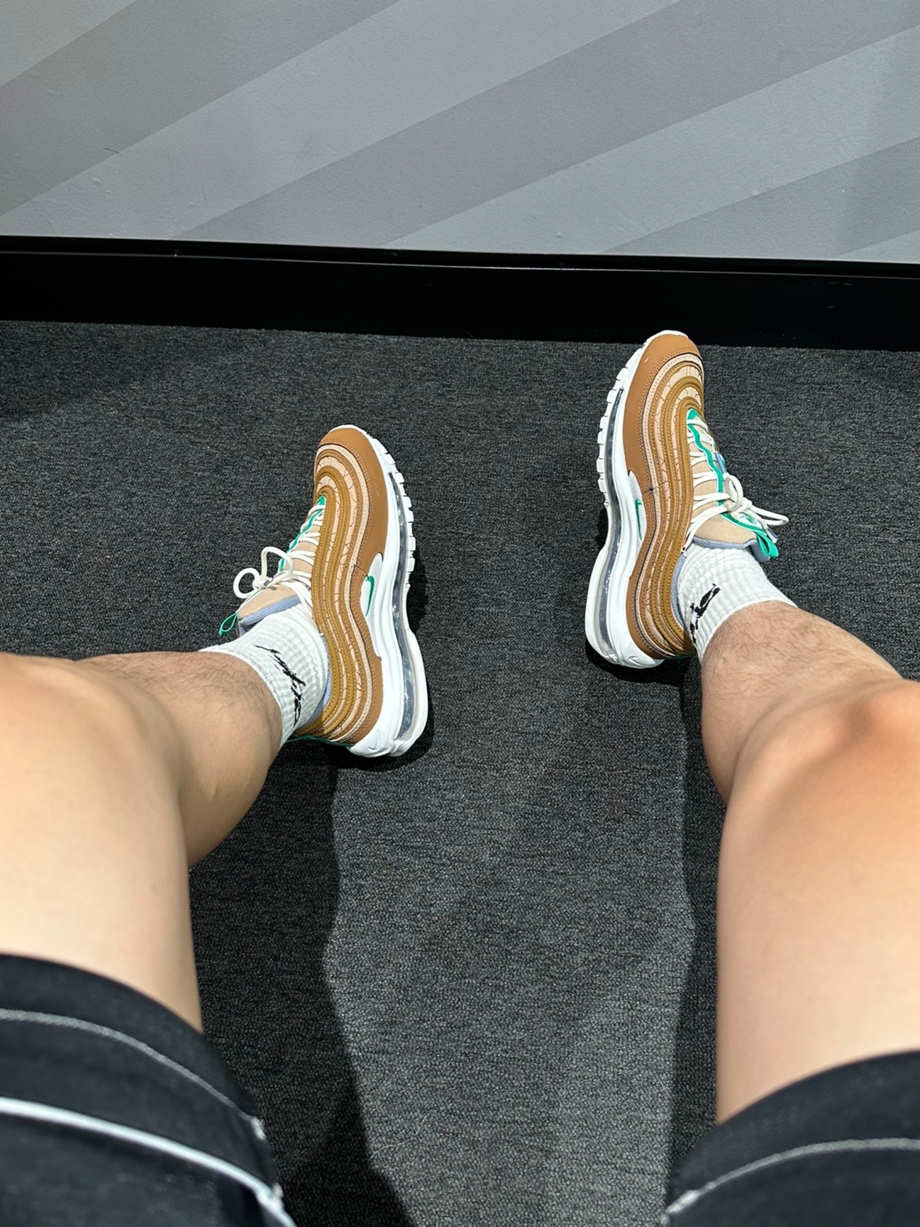 蜗牛爬树寓意天天向上的nike air max 97 你会心动吗?