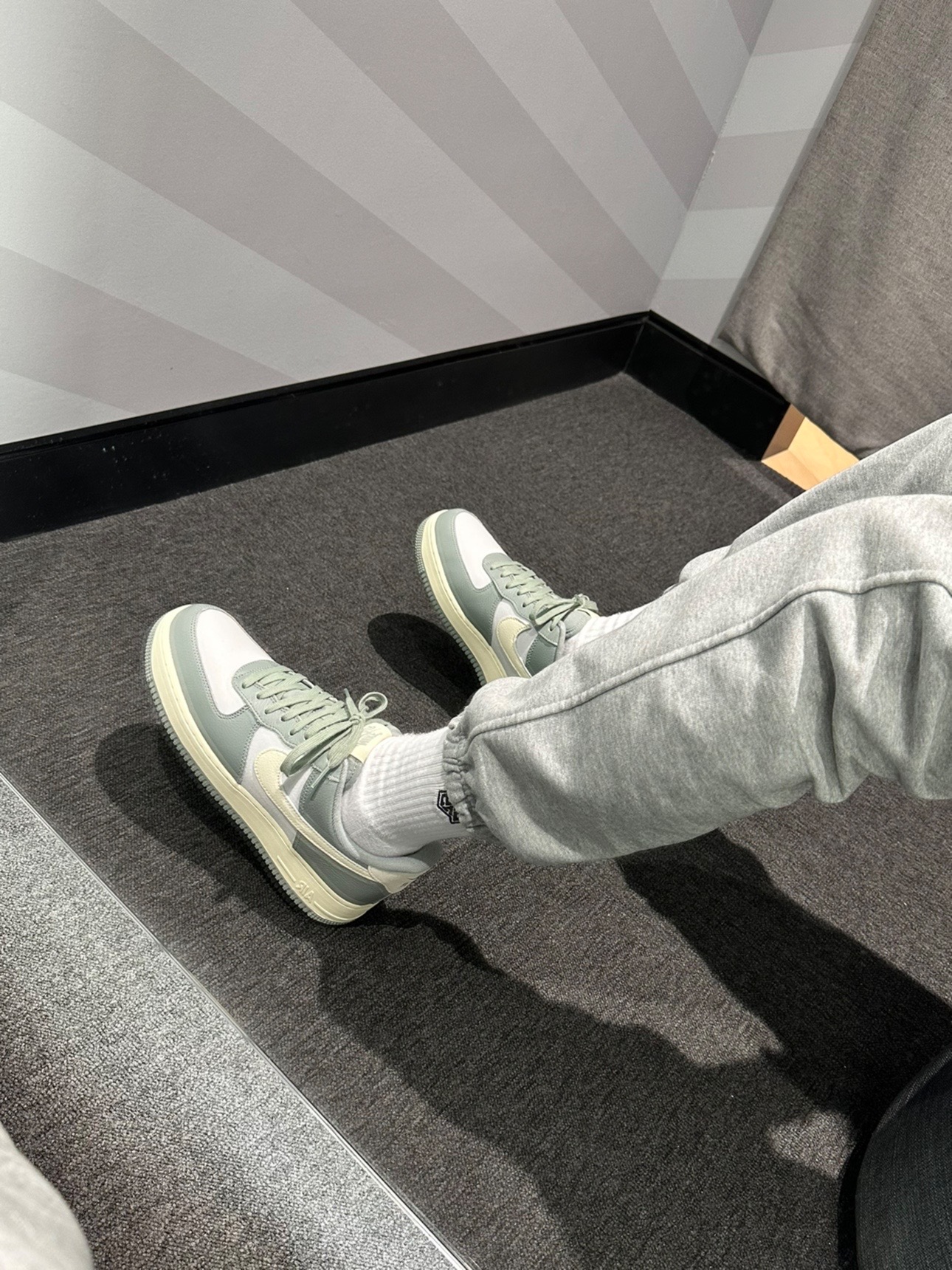 nike air force 1男子空军一号运动鞋 这颜值真的非常适合夏日穿搭