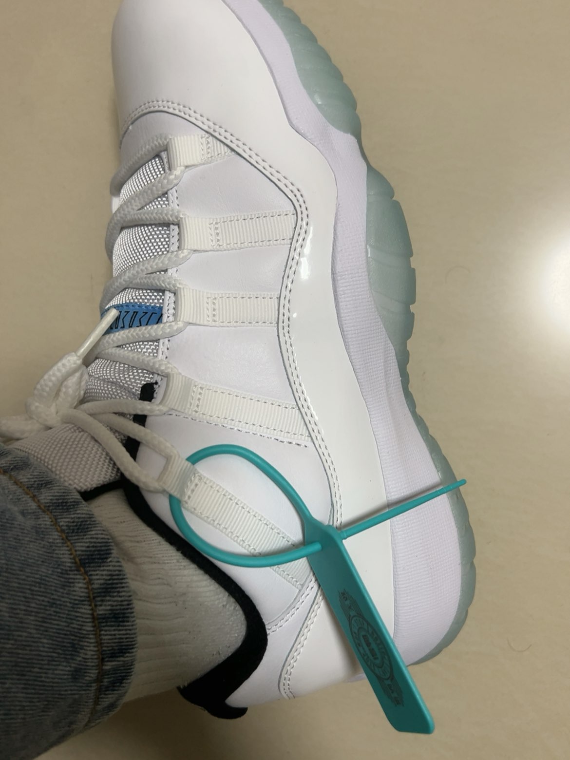 custom review-JORDAN 11 Retro Low Legend Blue