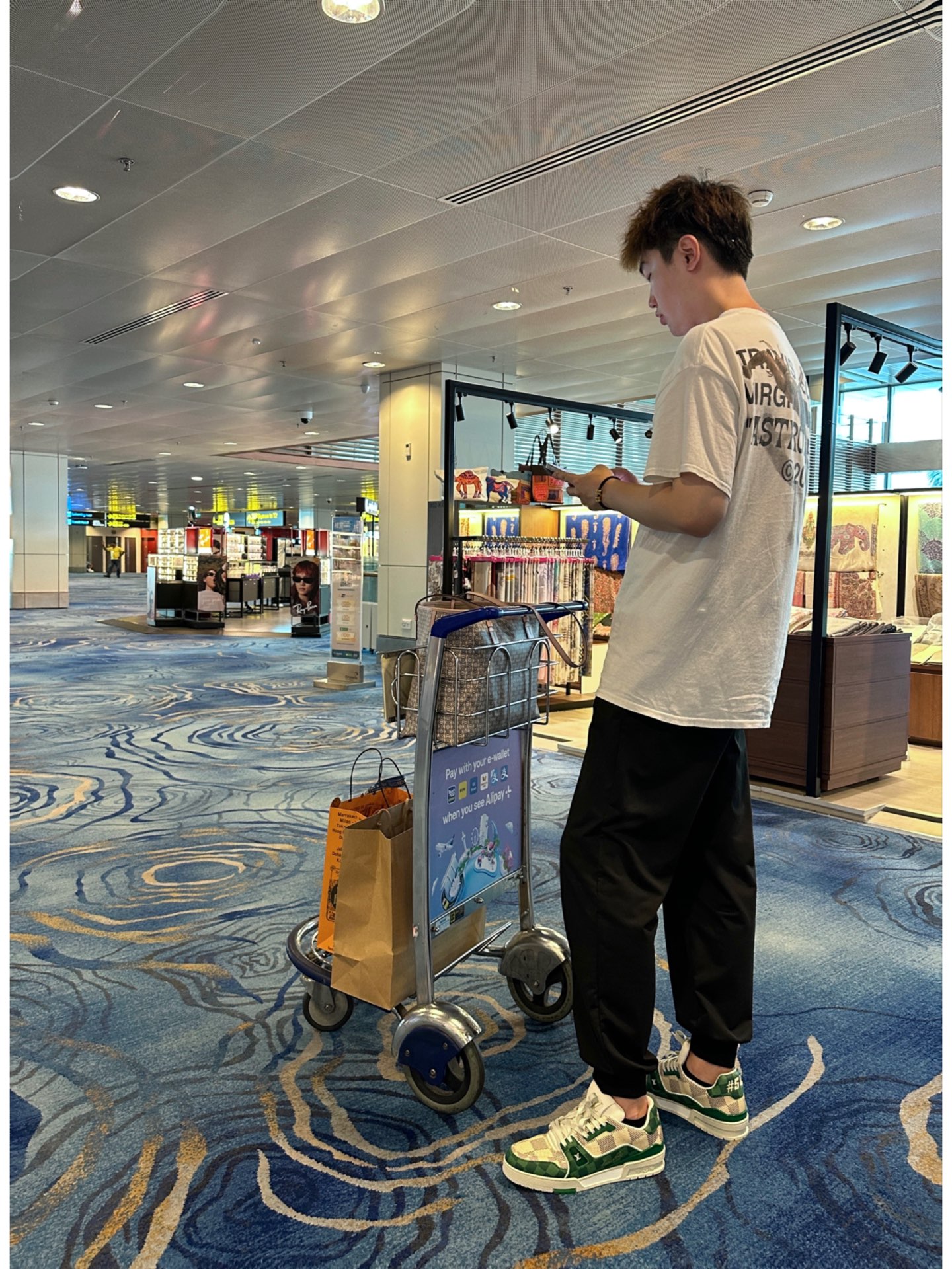 新加坡知名品牌男鞋(新加坡 鞋 品牌)