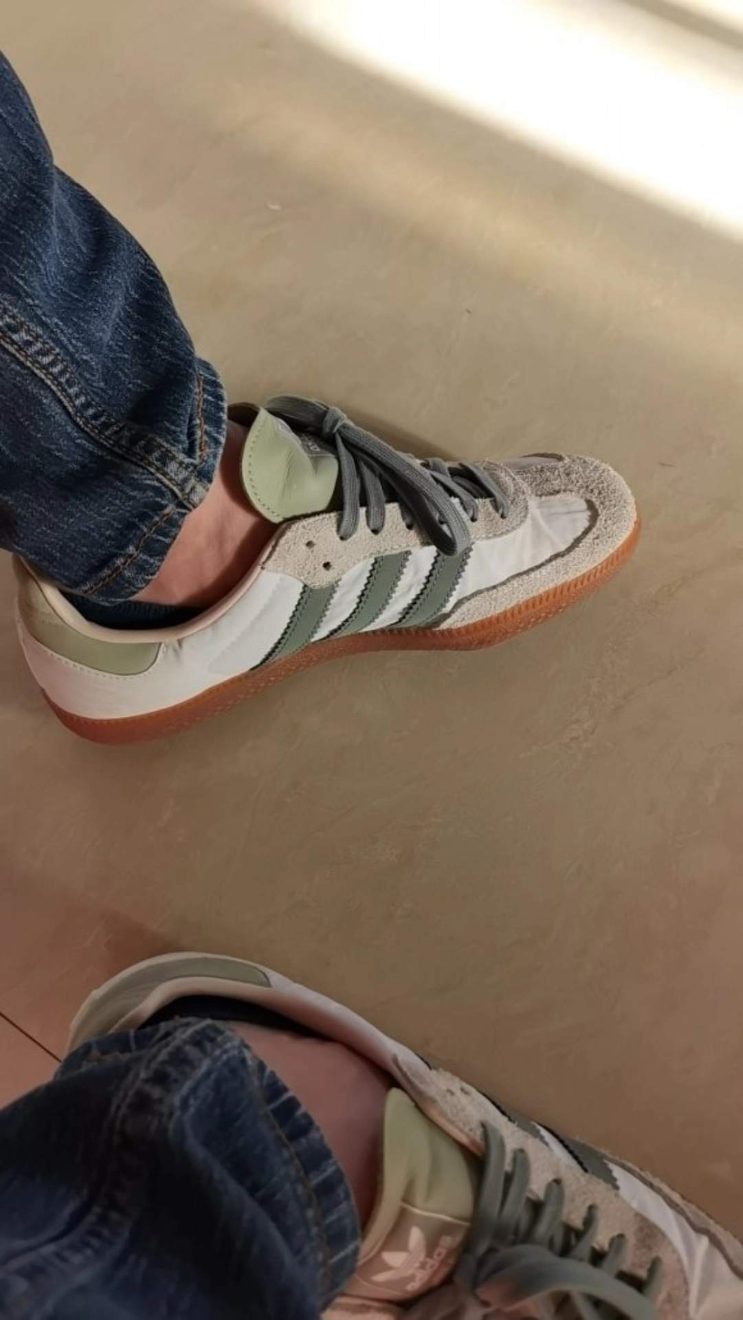 custom review-adidas Samba OG Silver Green Putty Mauve Women
s