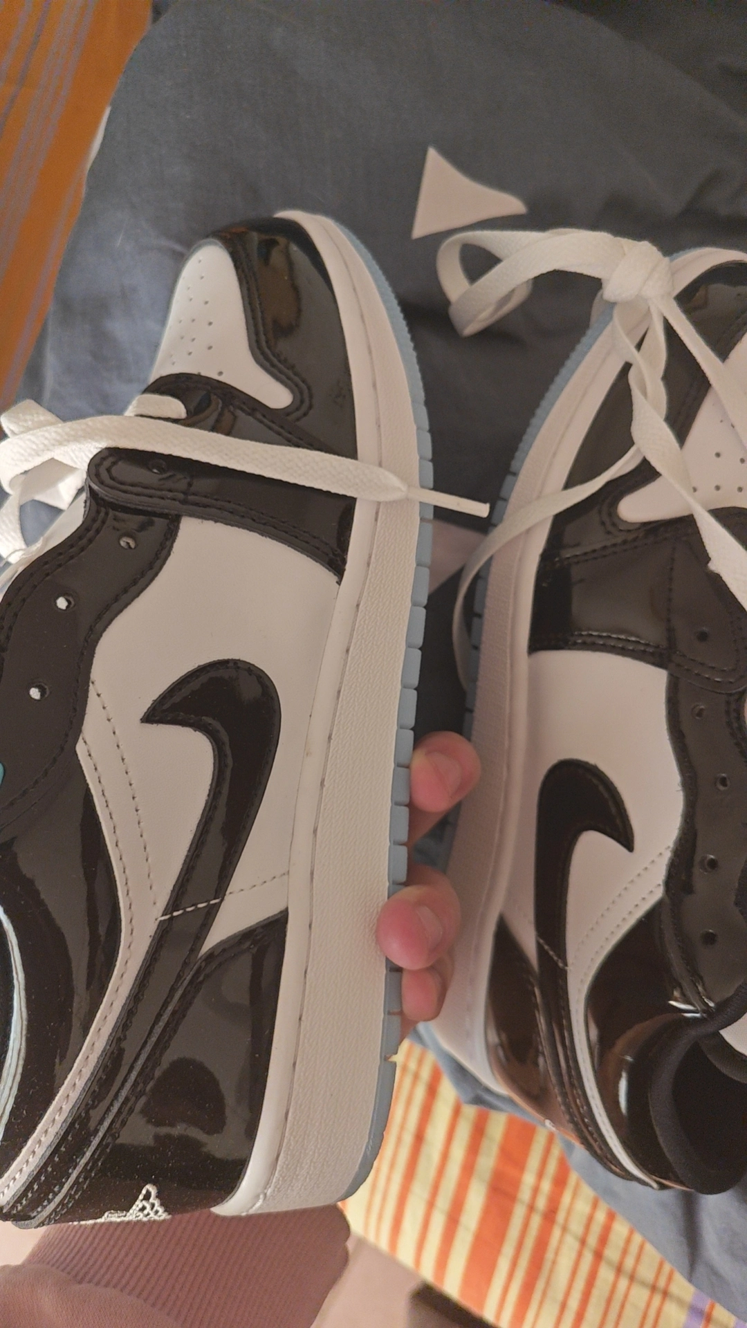 custom review-Jordan Air Jordan 1 Low SE Concord Slip-Resistant Abrasion-Resistant Low Top Детские баскетбольные кроссовки Черный Белый