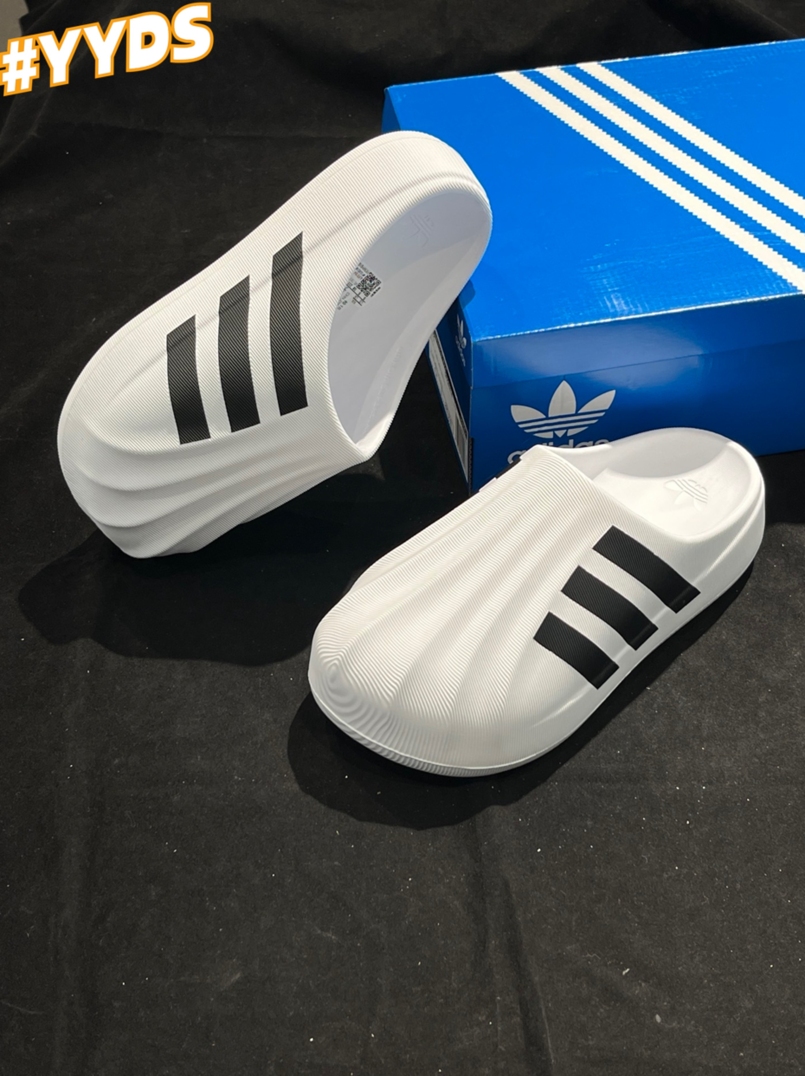 三叶草☘️adiform superstar 包头拖鞋 白黑