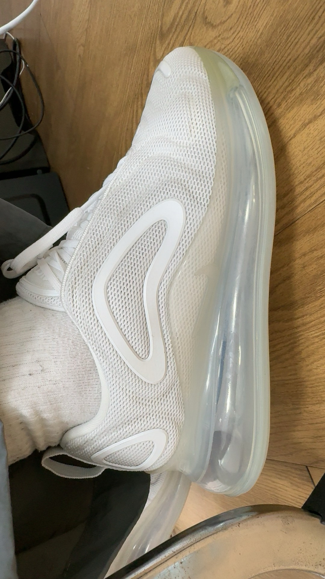 custom review-Nike Air Max 720 Сетчатая ткань Низкий топ Повседневная обувь Женская Чисто белый