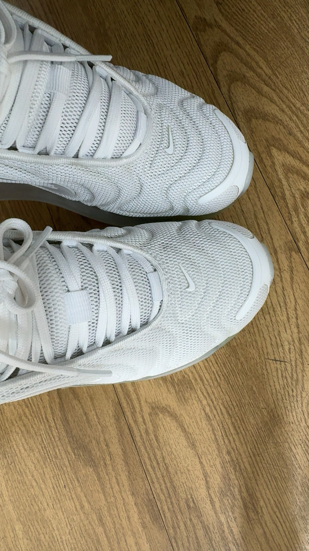 custom review-Nike Air Max 720 Сетчатая ткань Низкий топ Повседневная обувь Женская Чисто белый