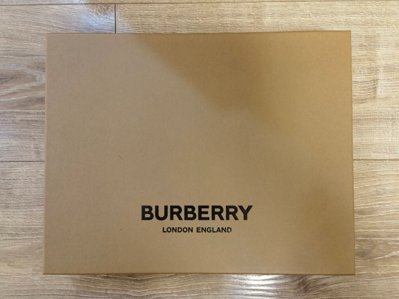 custom review-Burberry Вязаные шарфы Женские Хаки Черный