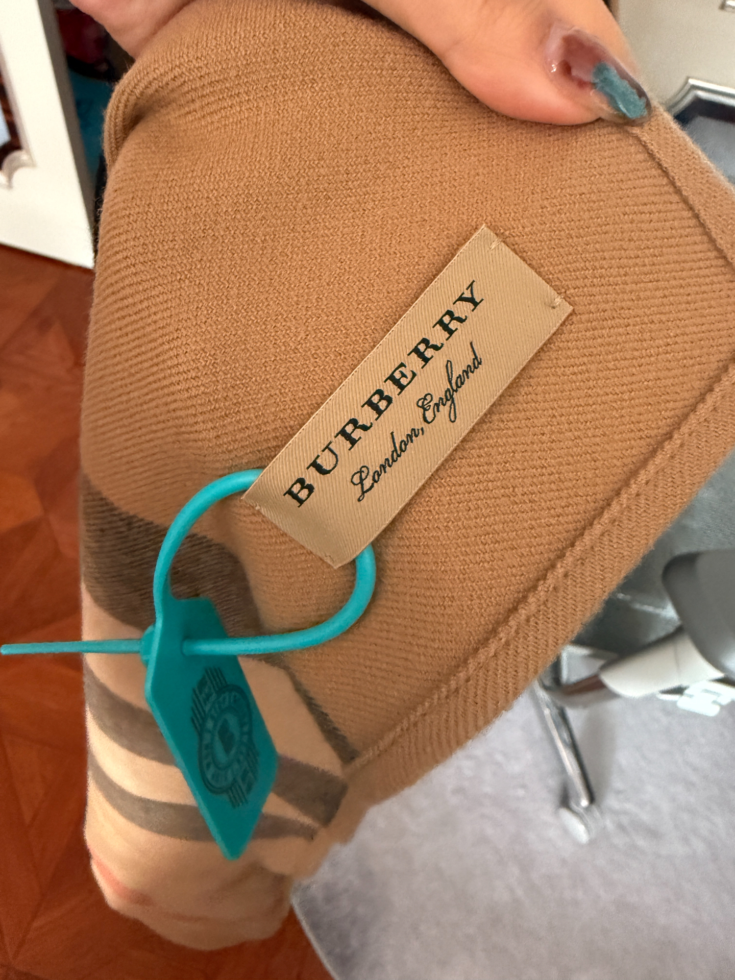 custom review-Burberry Women's Reversible Check Merino Wool Poncho Camel/Archive Beige