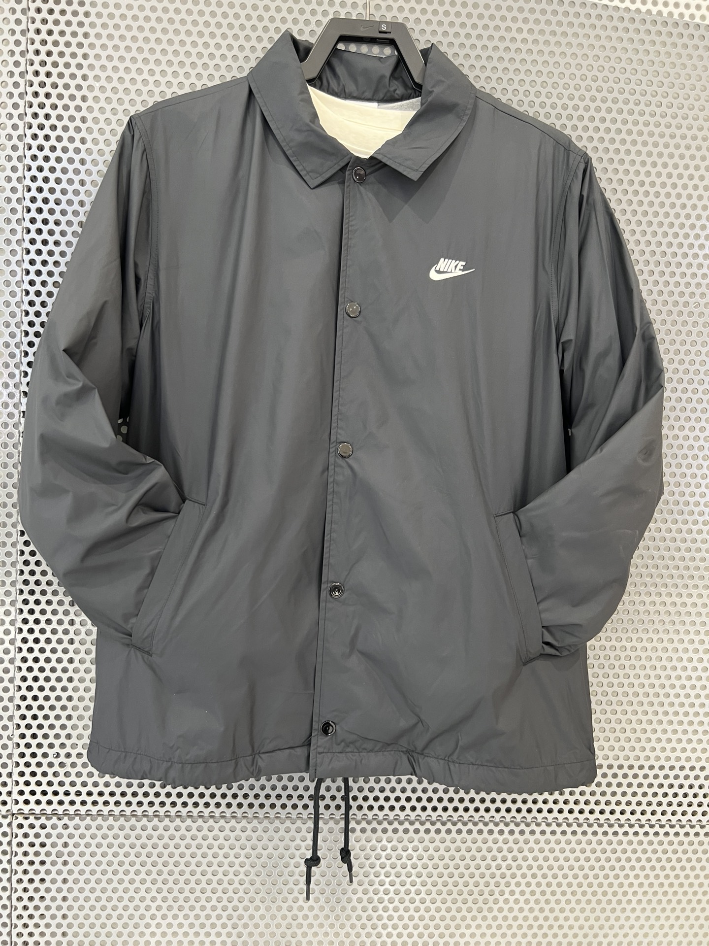 nike logo刺绣宽松翻领夹克外套 男款黑色