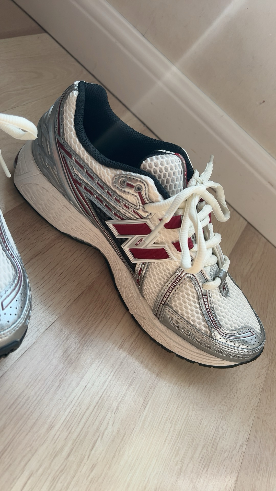 custom review-New Balance 1906R 'Silver Classic Crimson'