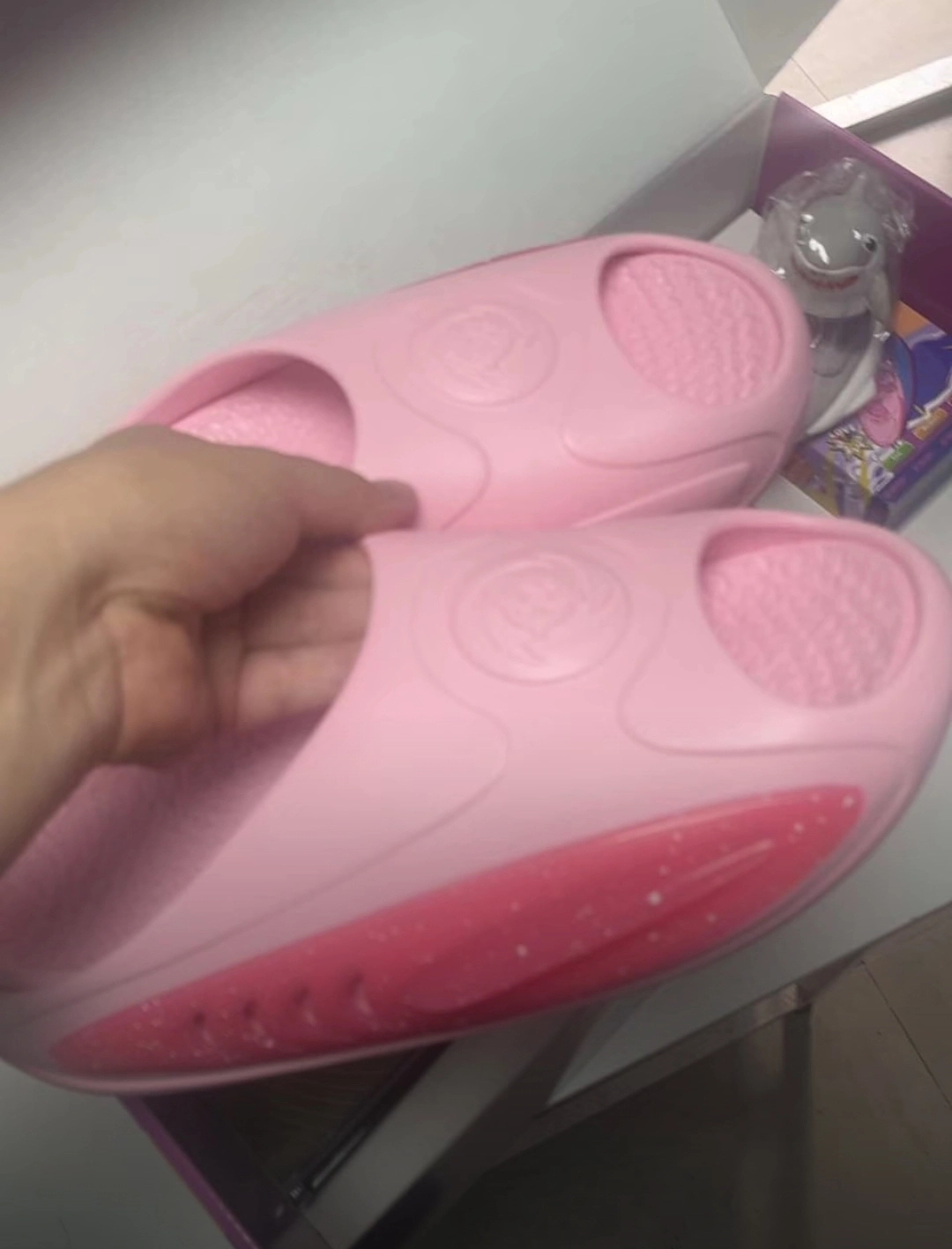 custom review-RIGORER Shark Slip-resistant Odor-resistant Abrasion-resistant Шлепанцы Унисекс Розовый