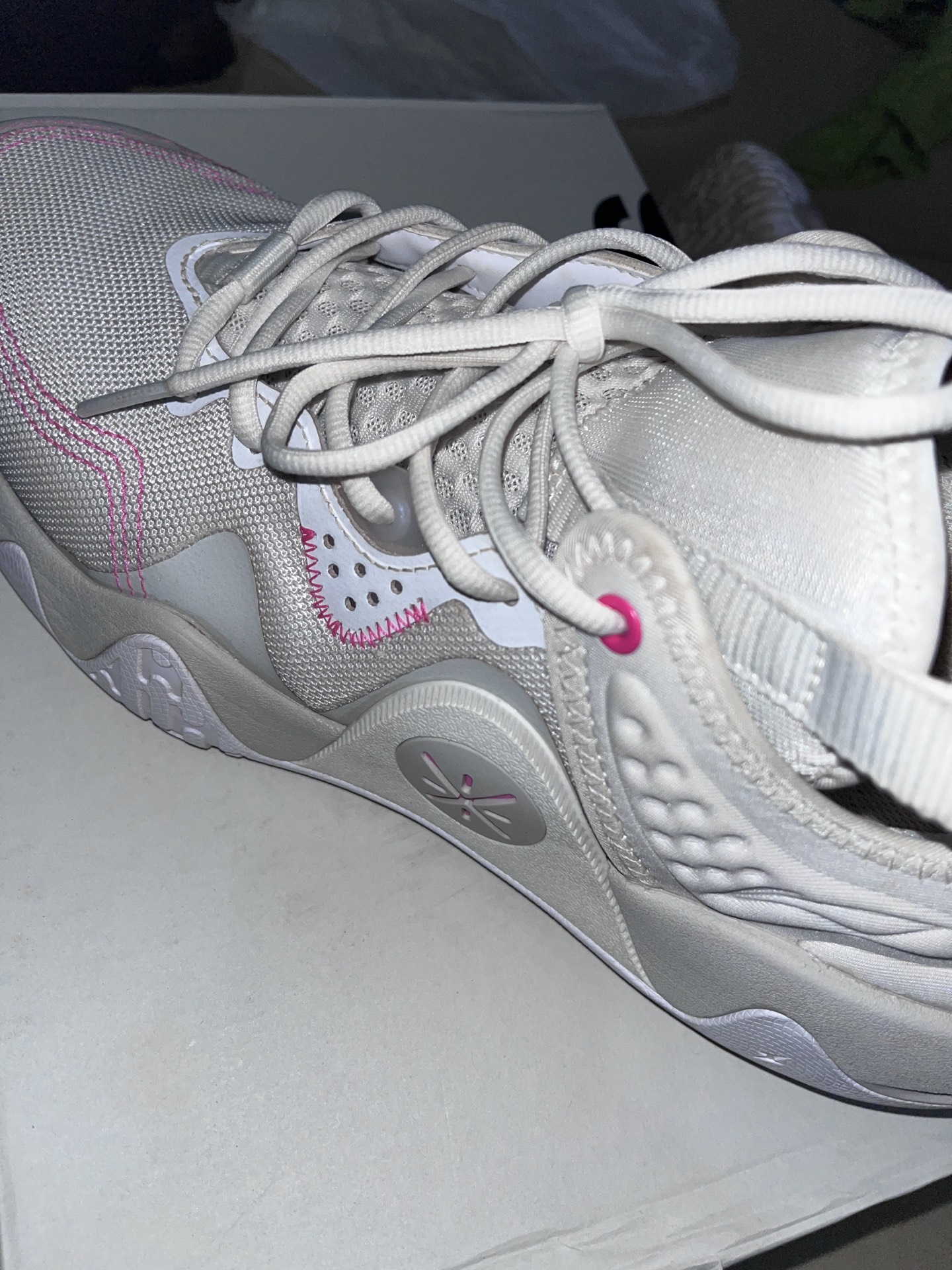 custom review-LiNing Coldblood Shock Absorbers Slip-Resistant Breathable Low-Top Баскетбольные Кроссовки Мужские Белый Розовый