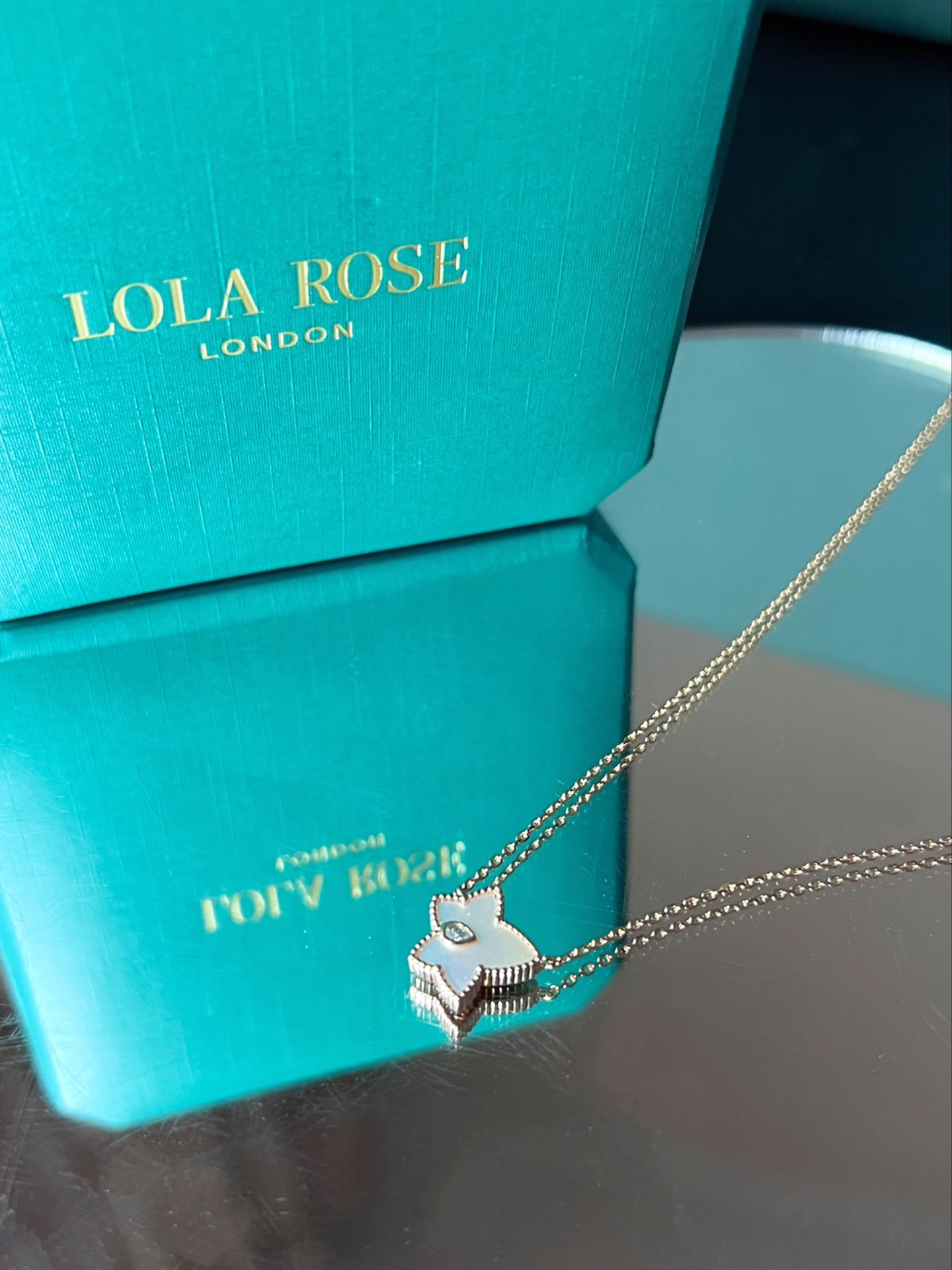 大小姐你的水钻贝母项链在我这!