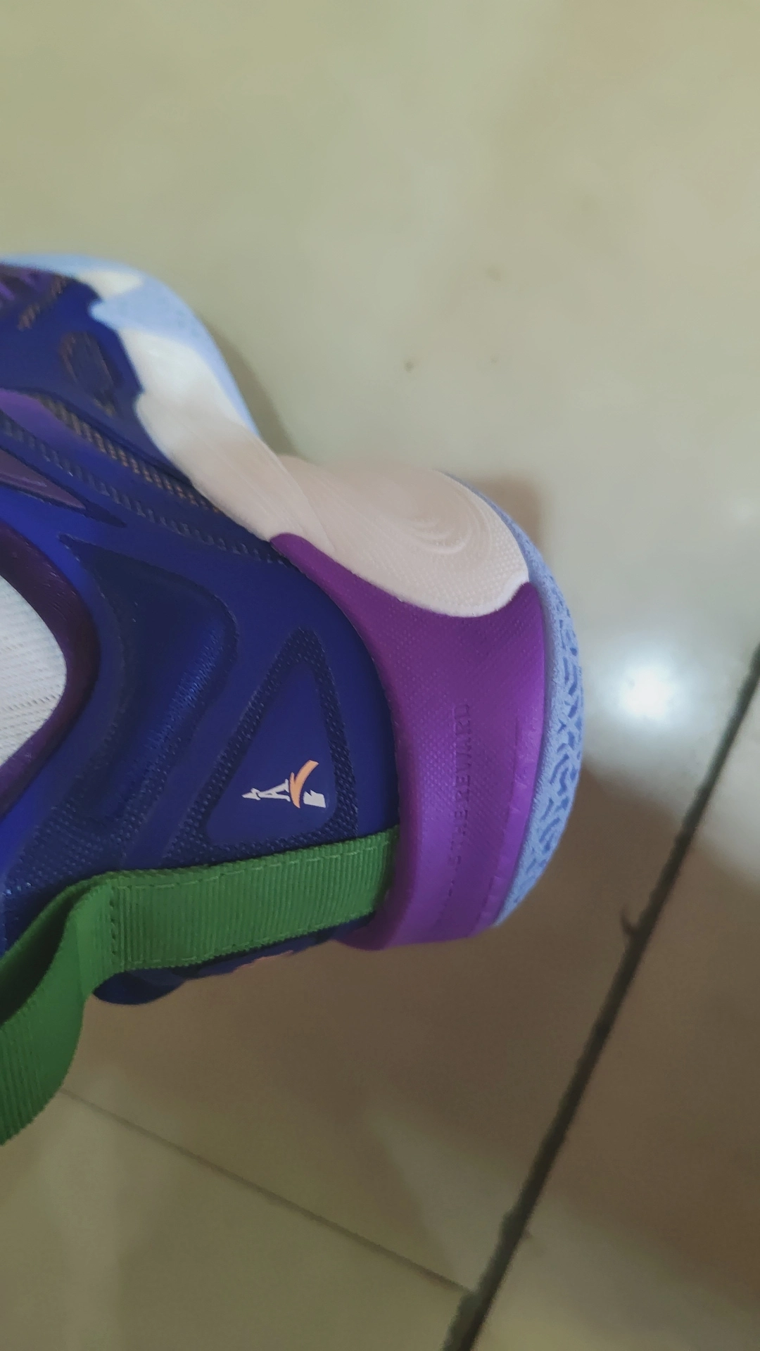 custom review-Anta KAI 1 Амортизация Износостойкие Низкие Баскетбольные Кроссовки Мужские Белые Синие и Оранжевые