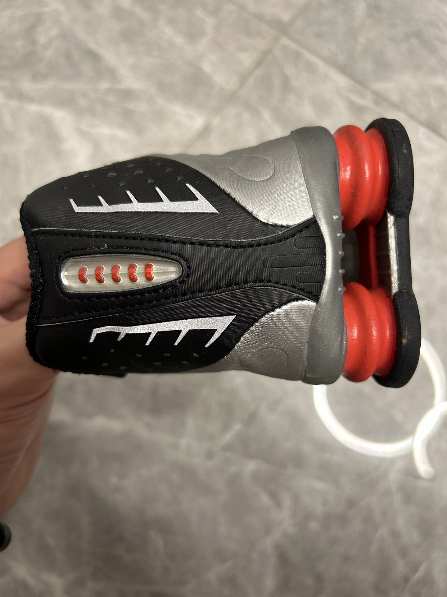 custom review-Nike Shox R4 Low Топ Повседневный Городская Коммутация Беговые Кроссовки Унисекс Серебряный Красный