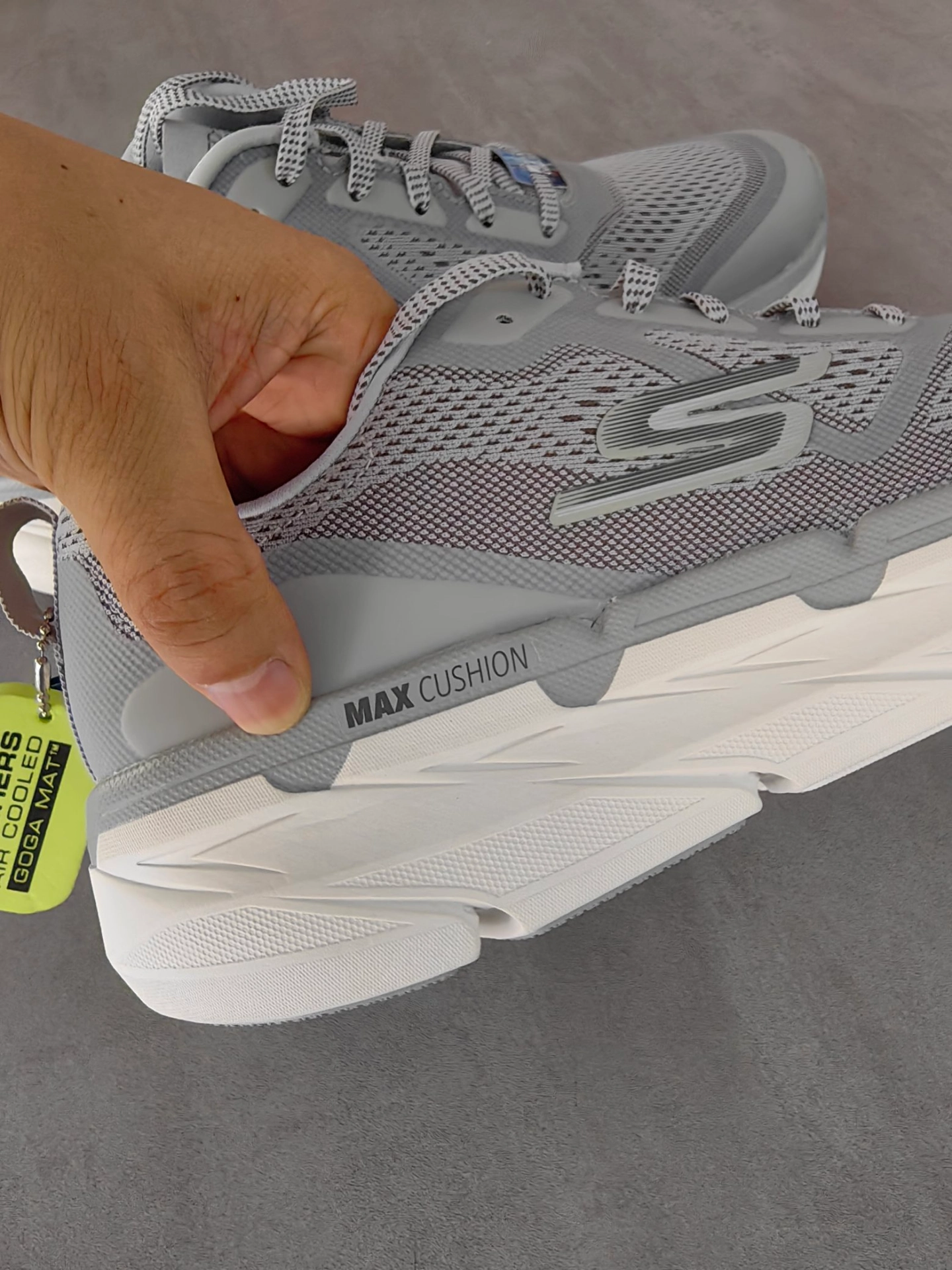 custom review-Skechers Устойчивые к истиранию низкие беговые кроссовки для мужчин светло-серые