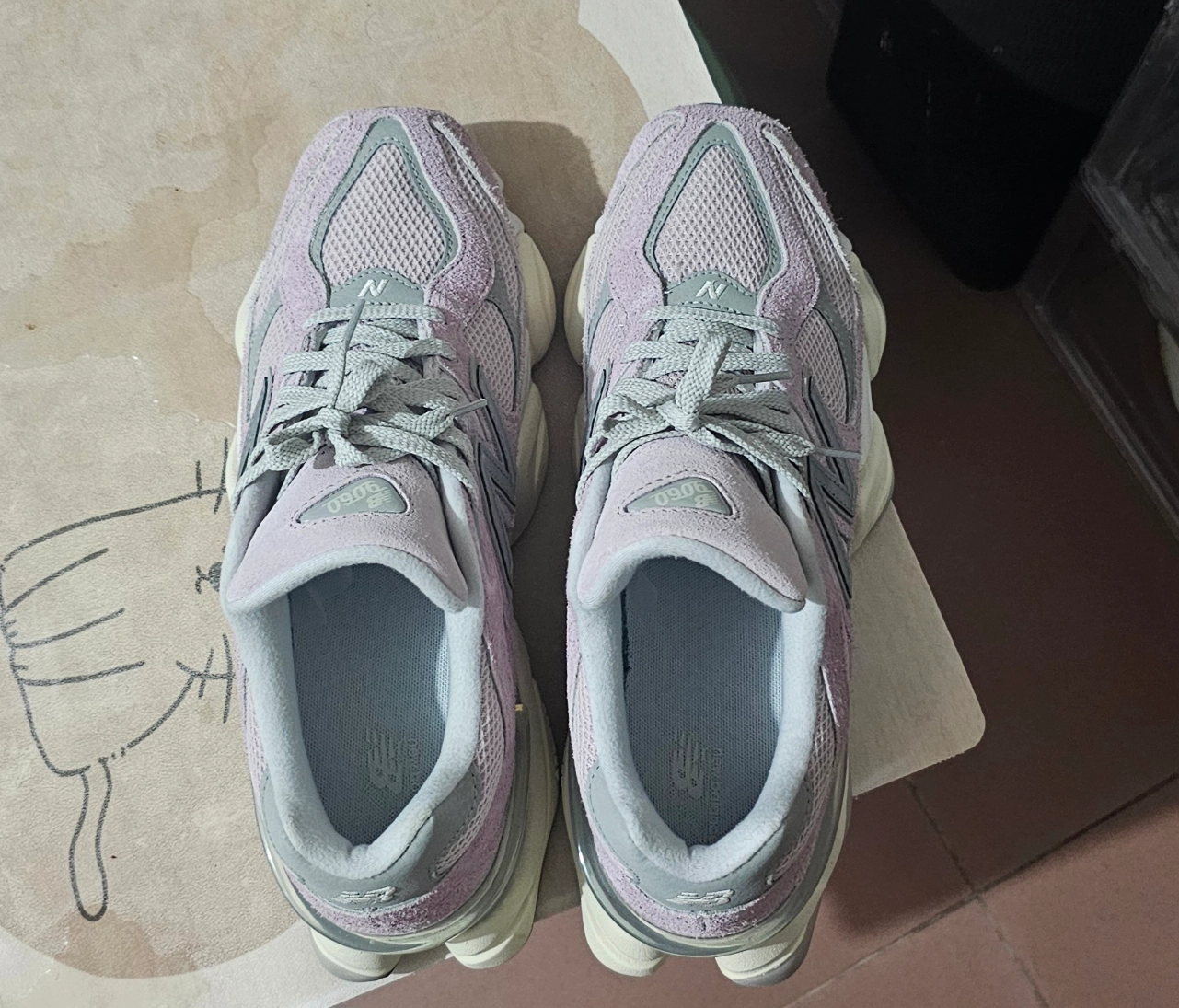 custom review-New Balance NB 9060 Устойчивый к истиранию Дышащий Низкий Топ Спортивная Повседневная Обувь Унисекс Розовый Серый