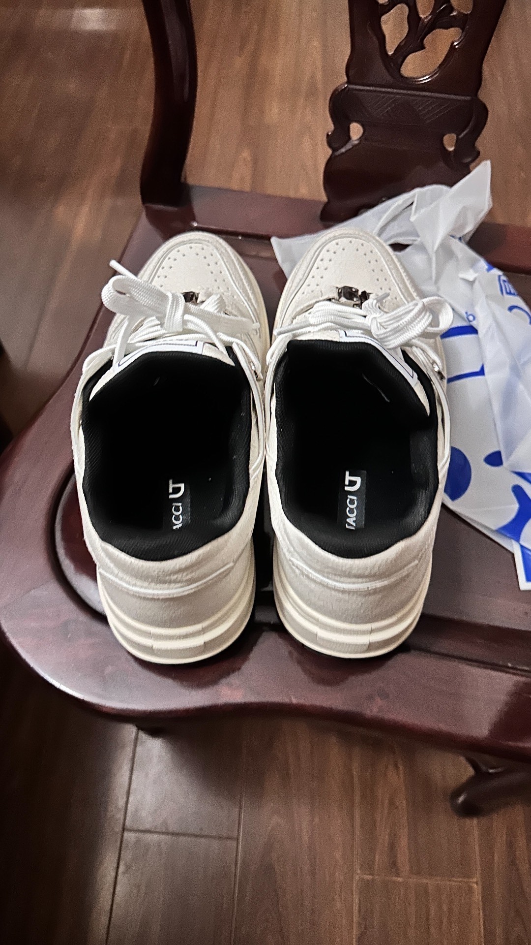 custom review-Lucia Tacci Оригинальный дизайнер