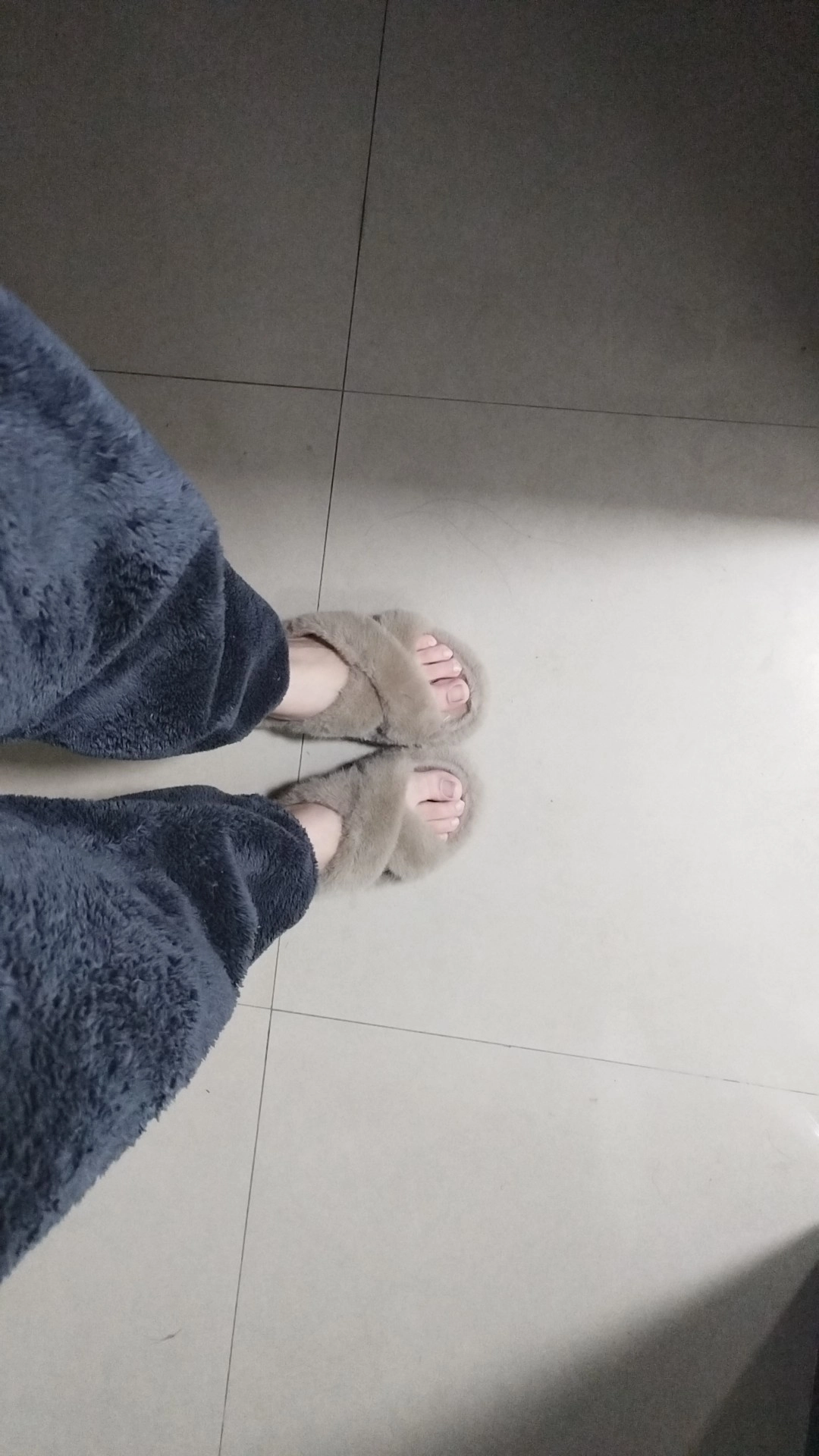 custom review-AGSDON Износостойкие шлепанцы женские белые