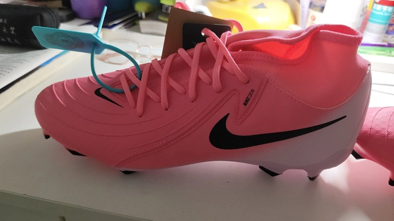 custom review-Nike Phantom Luna 2 Academy Mg Sunset Pulse Black