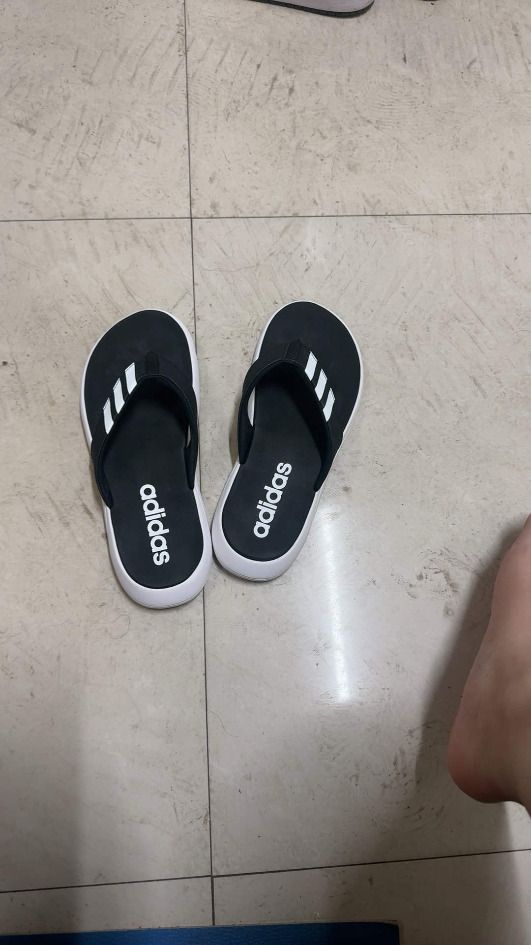 custom review-Adidas Comfort EVA Шлепанцы Мужские Черный Белый