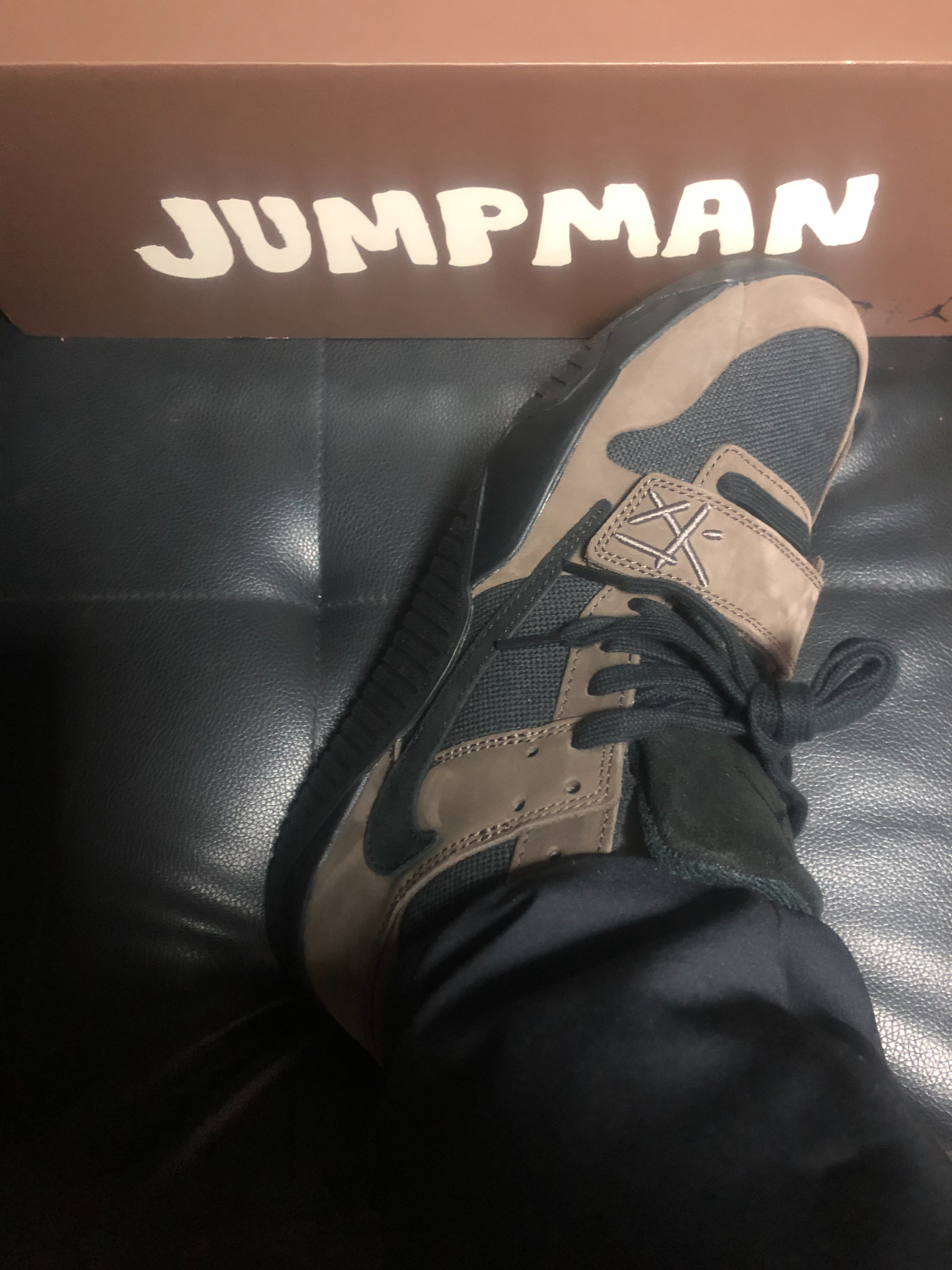 custom review-Travis Scott x Jordan Jumpman Джек Шок Абсорберы Противоскользящие Низкие Баскетбольные Кроссовки Унисекс Темный Мокко Черный