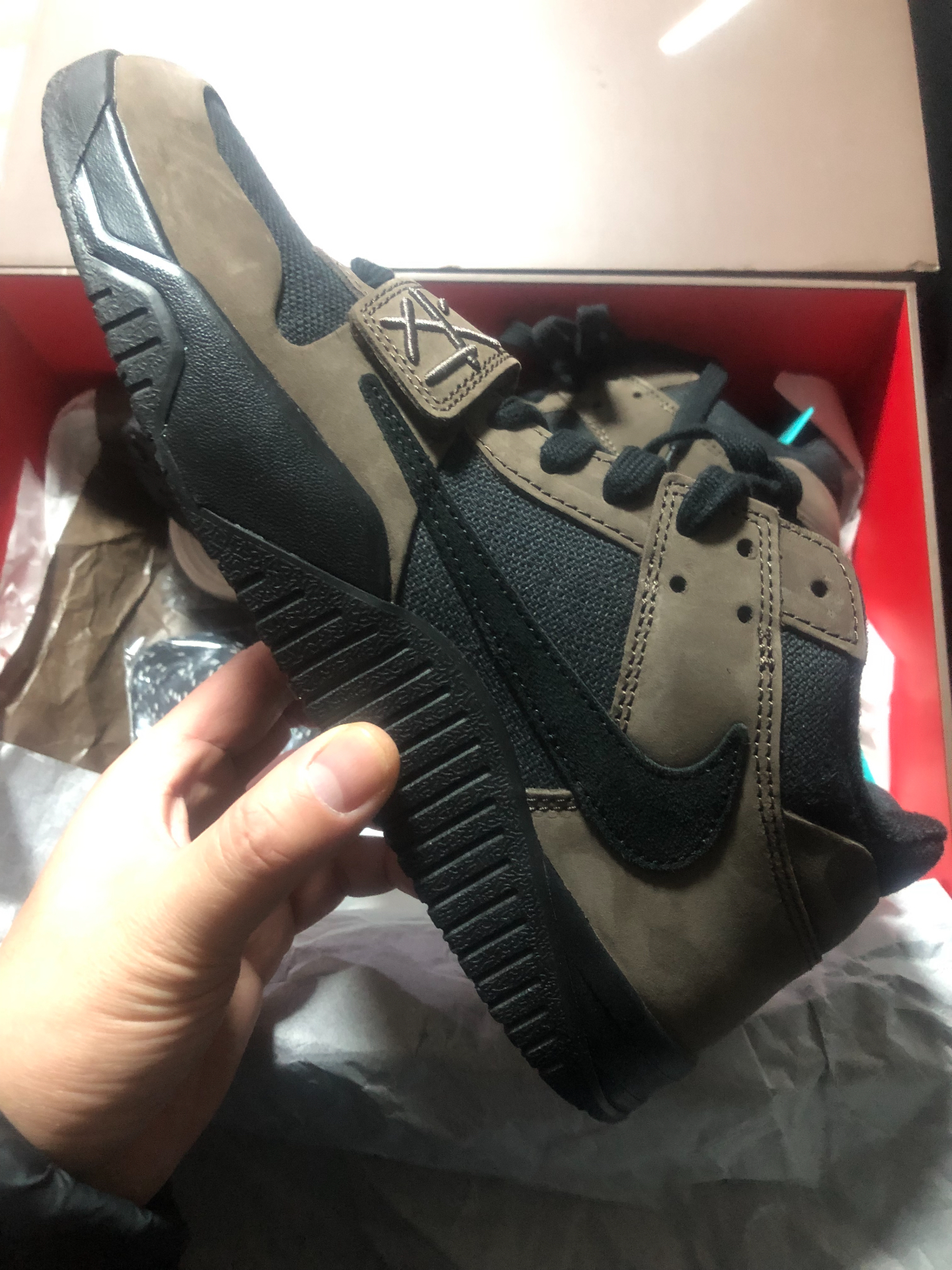 custom review-Travis Scott x Jordan Jumpman Джек Шок Абсорберы Противоскользящие Низкие Баскетбольные Кроссовки Унисекс Темный Мокко Черный